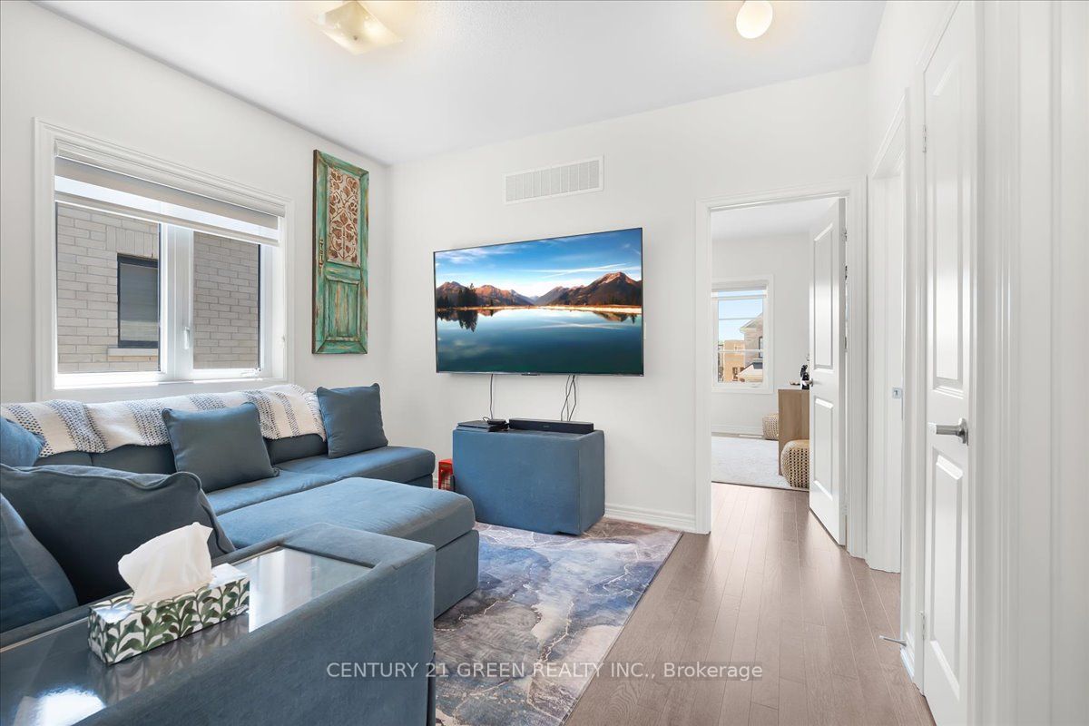 384 Kennedy Circle W Property Photo 25
