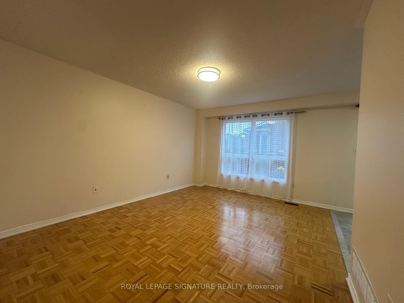 28 Pompano Place Property Photo 6