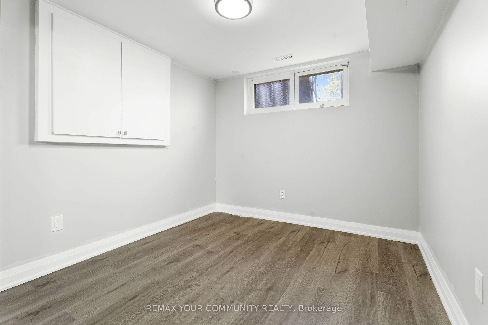 7291 Vernor Drive Basement Property Photo 10