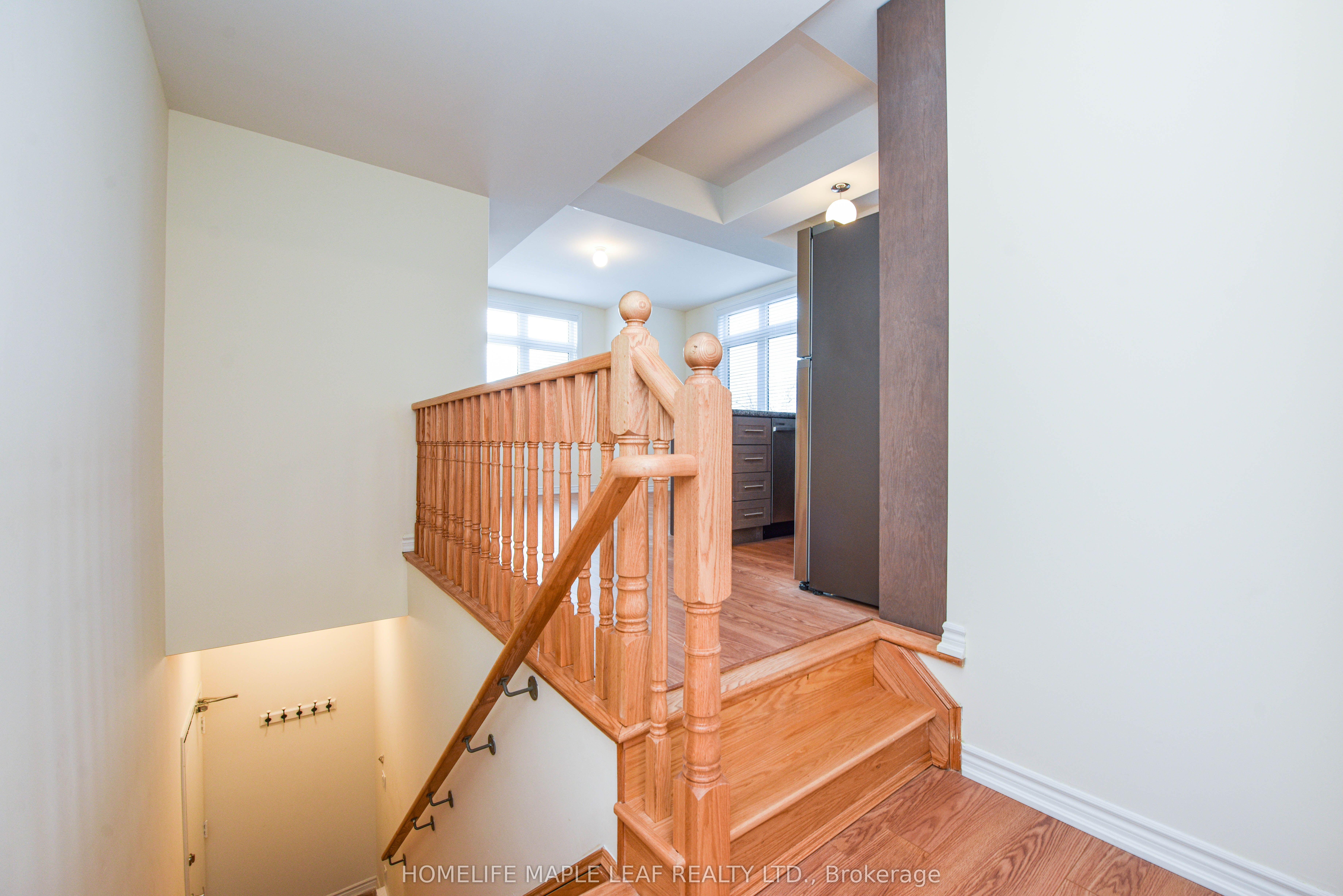 30 Halliford Place 206 Property Photo 6