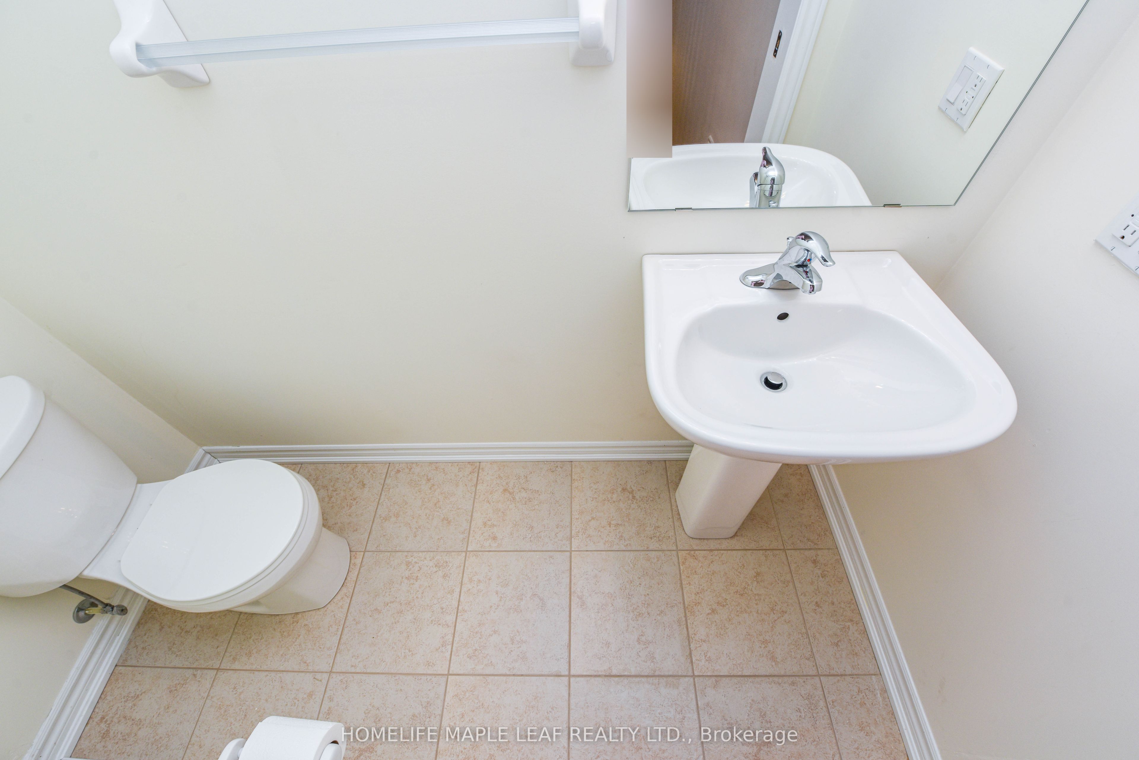 30 Halliford Place 206 Property Photo 9