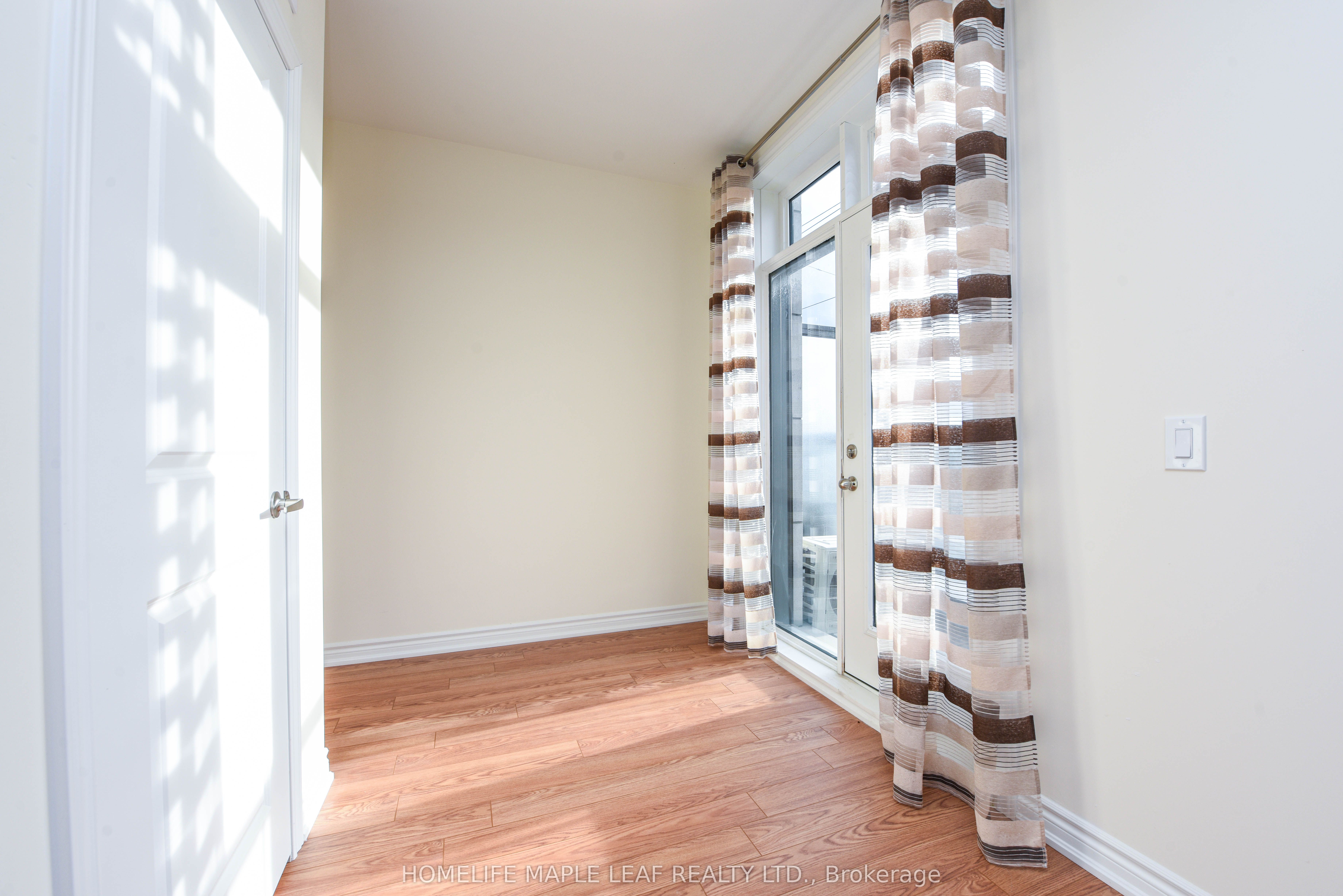 30 Halliford Place 206 Property Photo 21