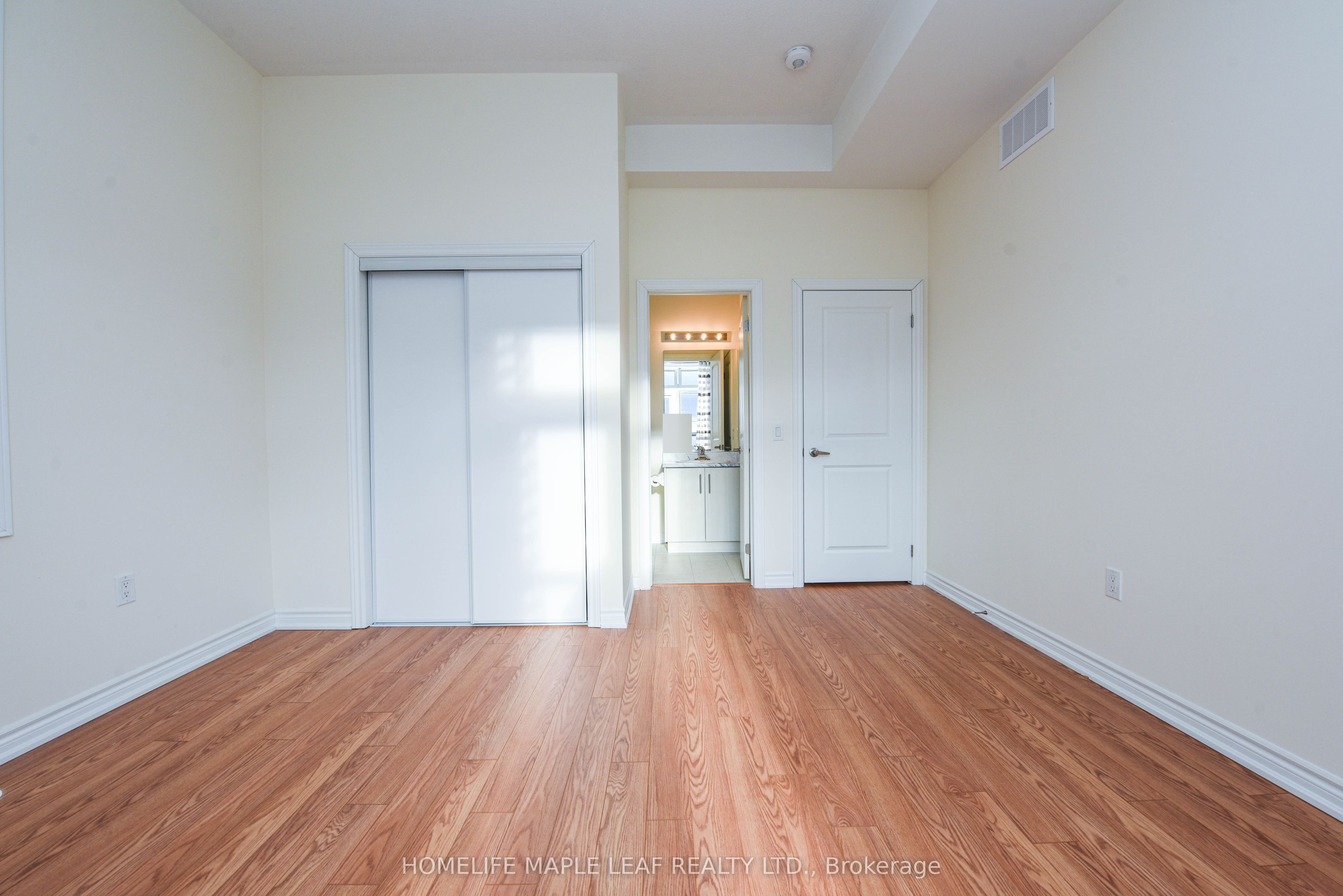 30 Halliford Place 206 Property Photo 32