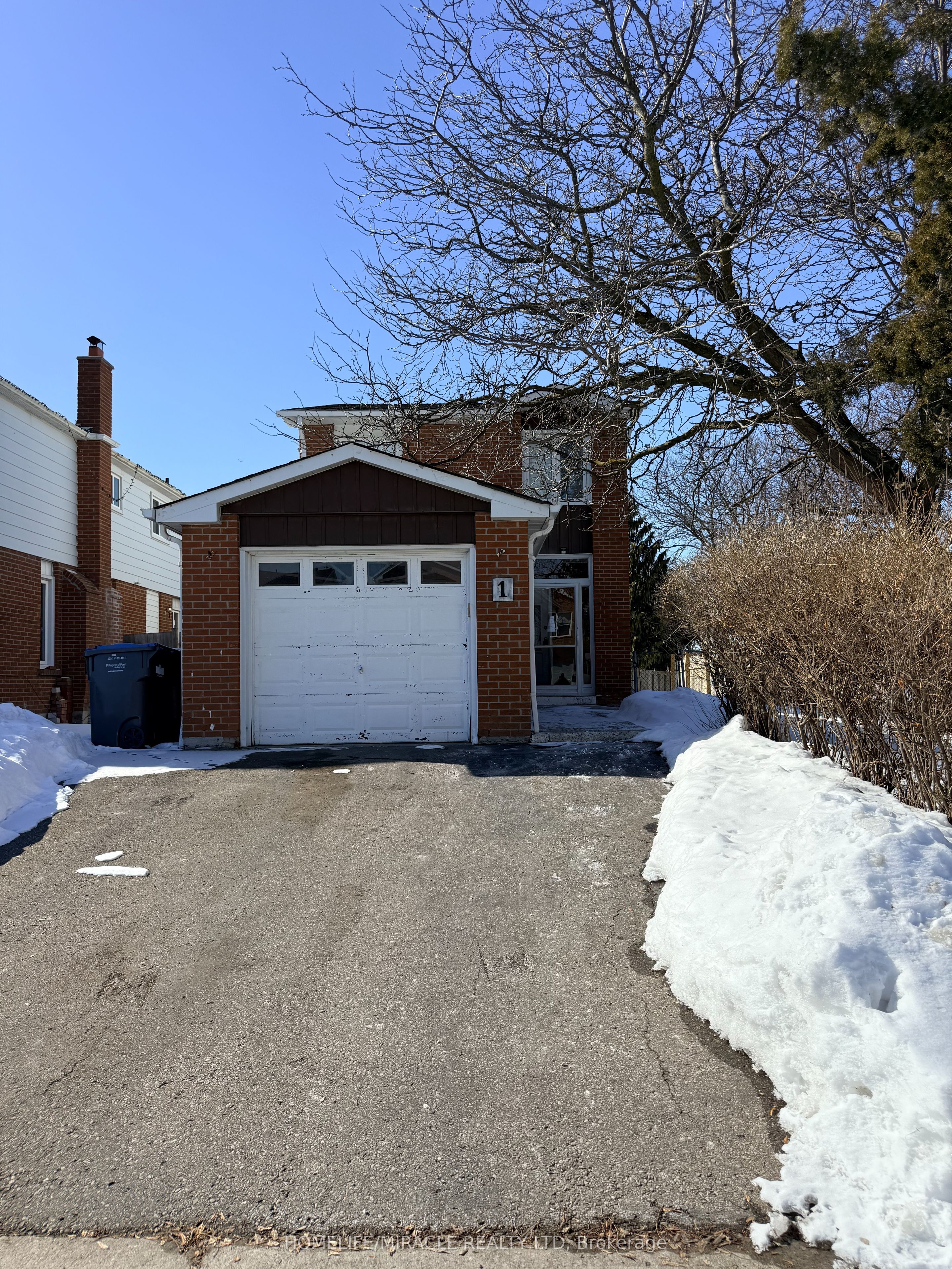 1 Hudson Drive Property Photo 1