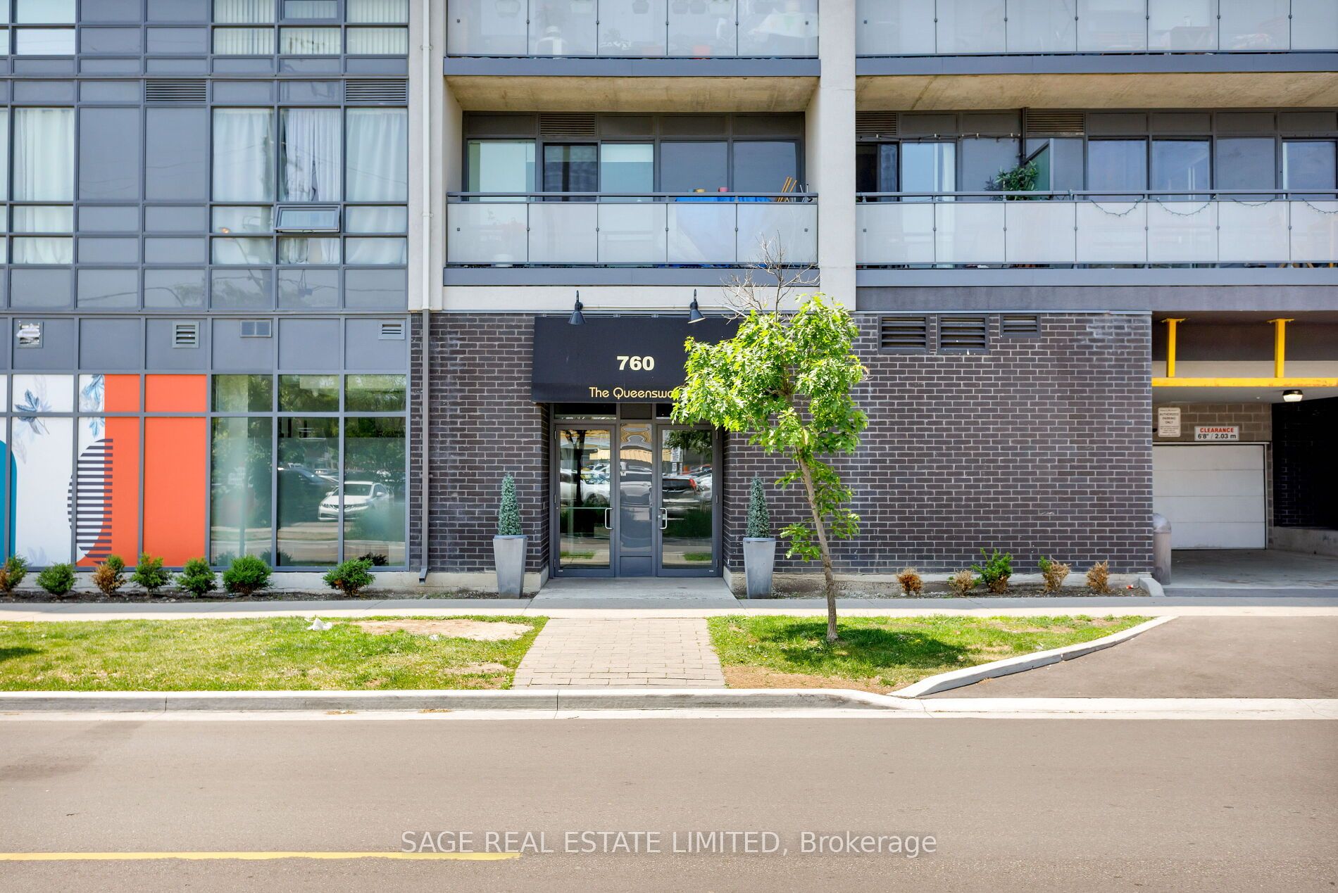 760 The Queensway 401 Property Photo 28