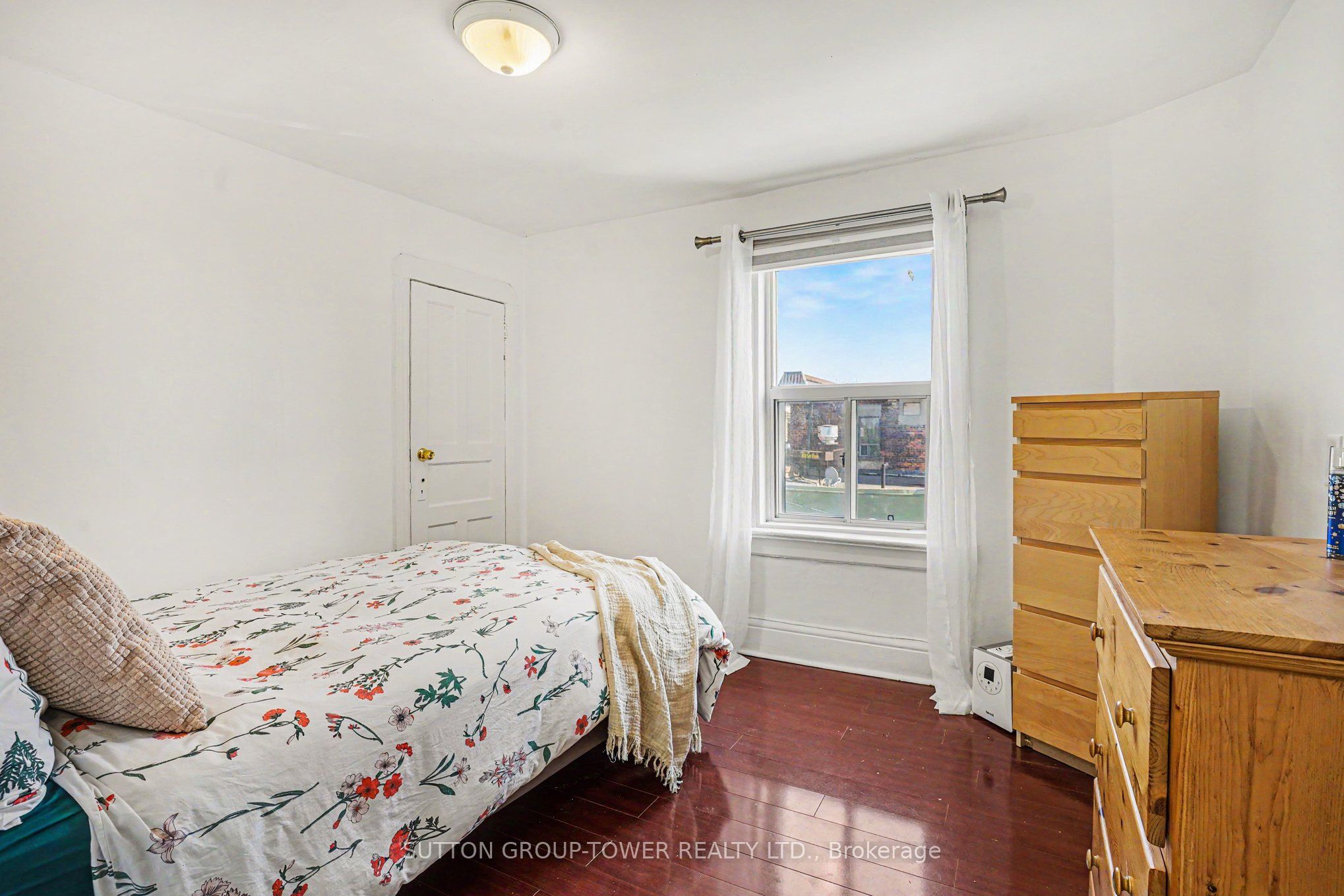 560 Indian Grove Property Photo 31
