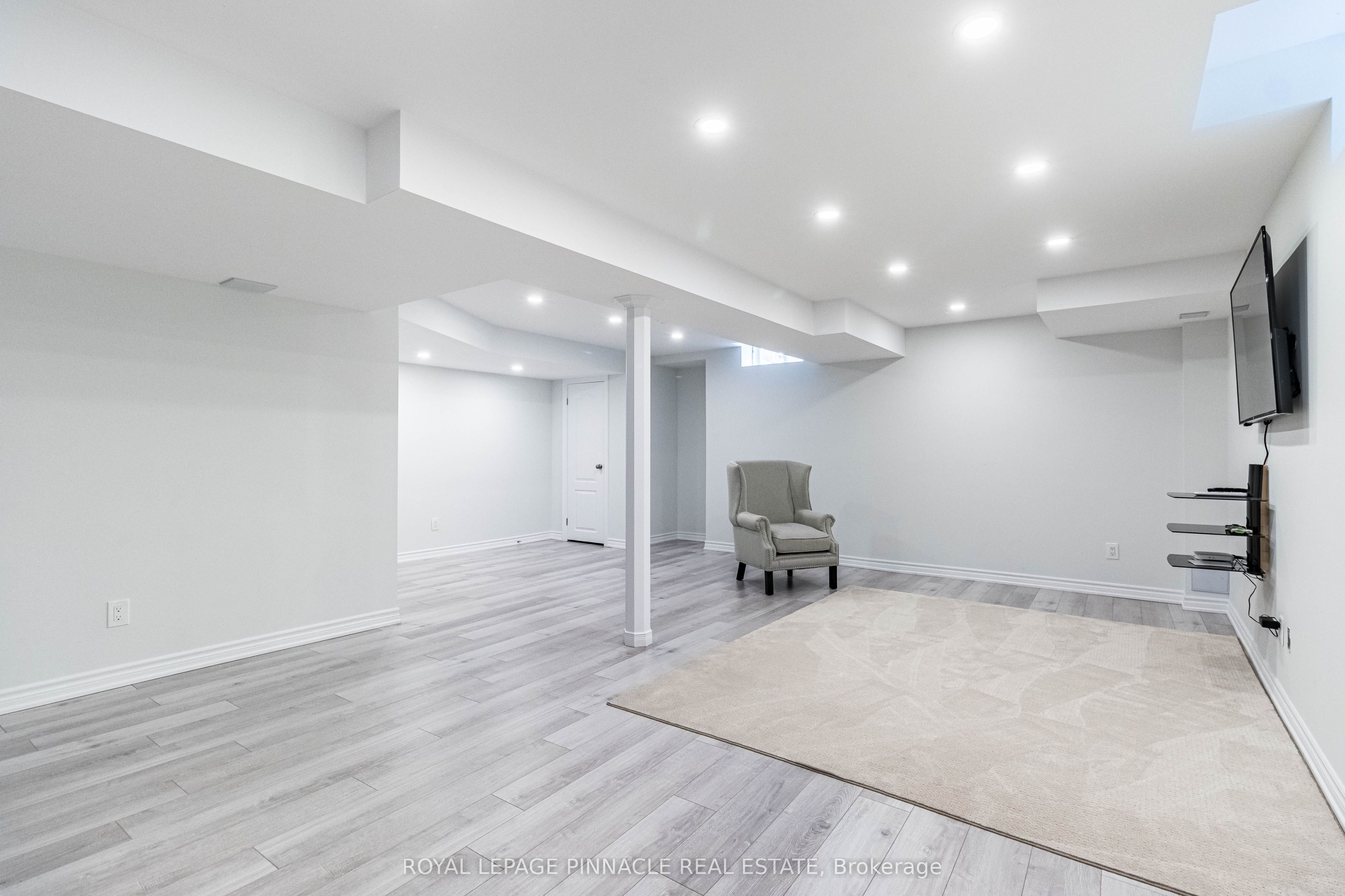 353 Hincks Drive Property Photo 44