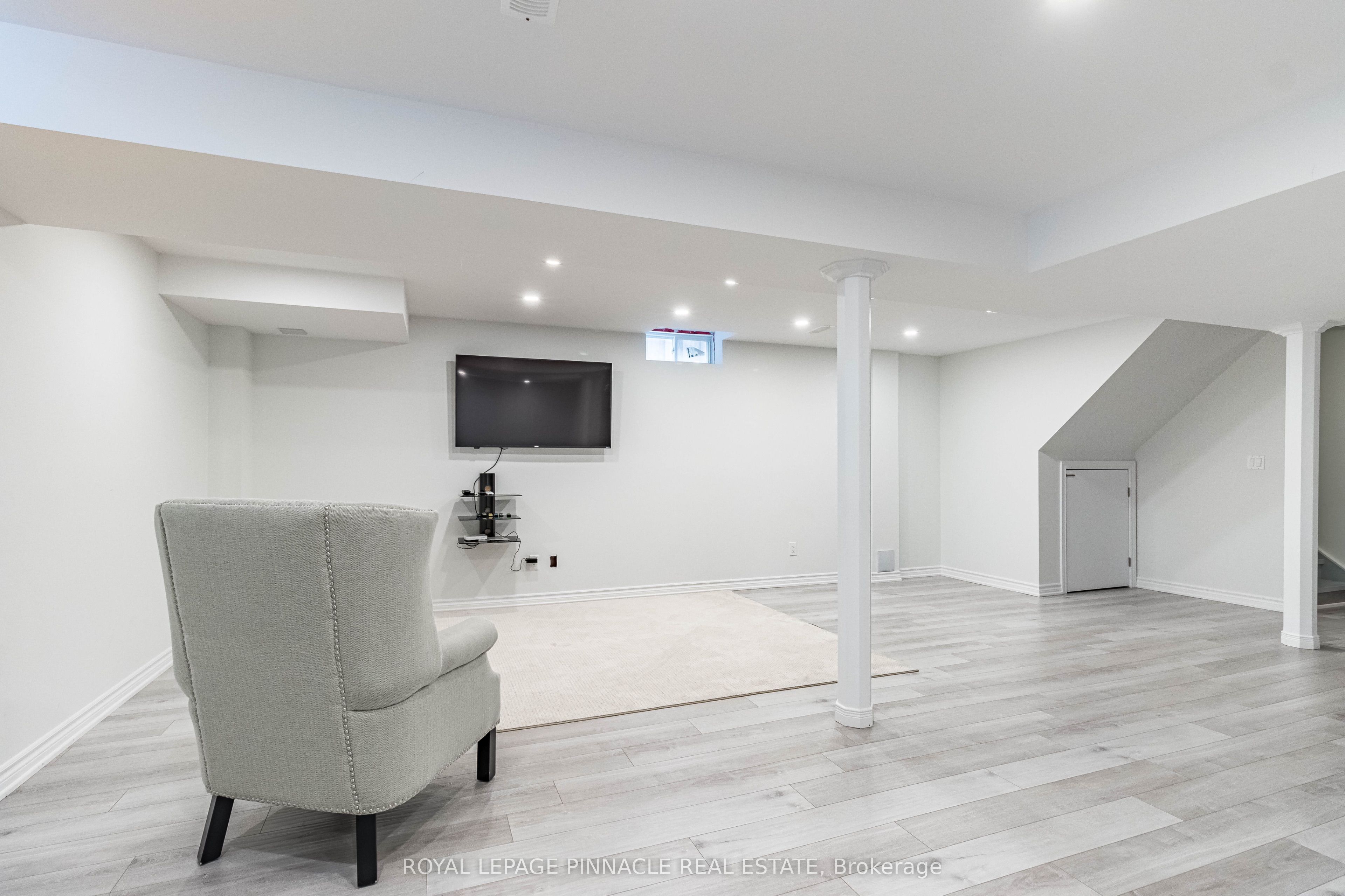 353 Hincks Drive Property Photo 45