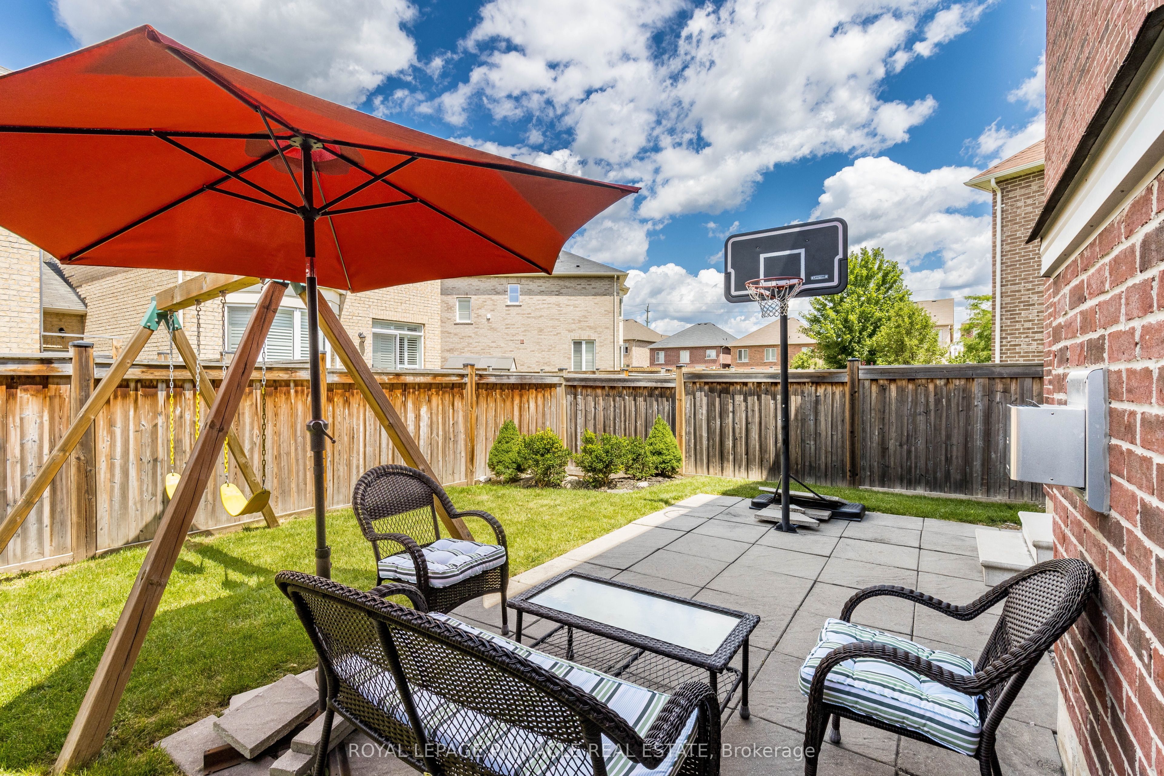 353 Hincks Drive Property Photo 49