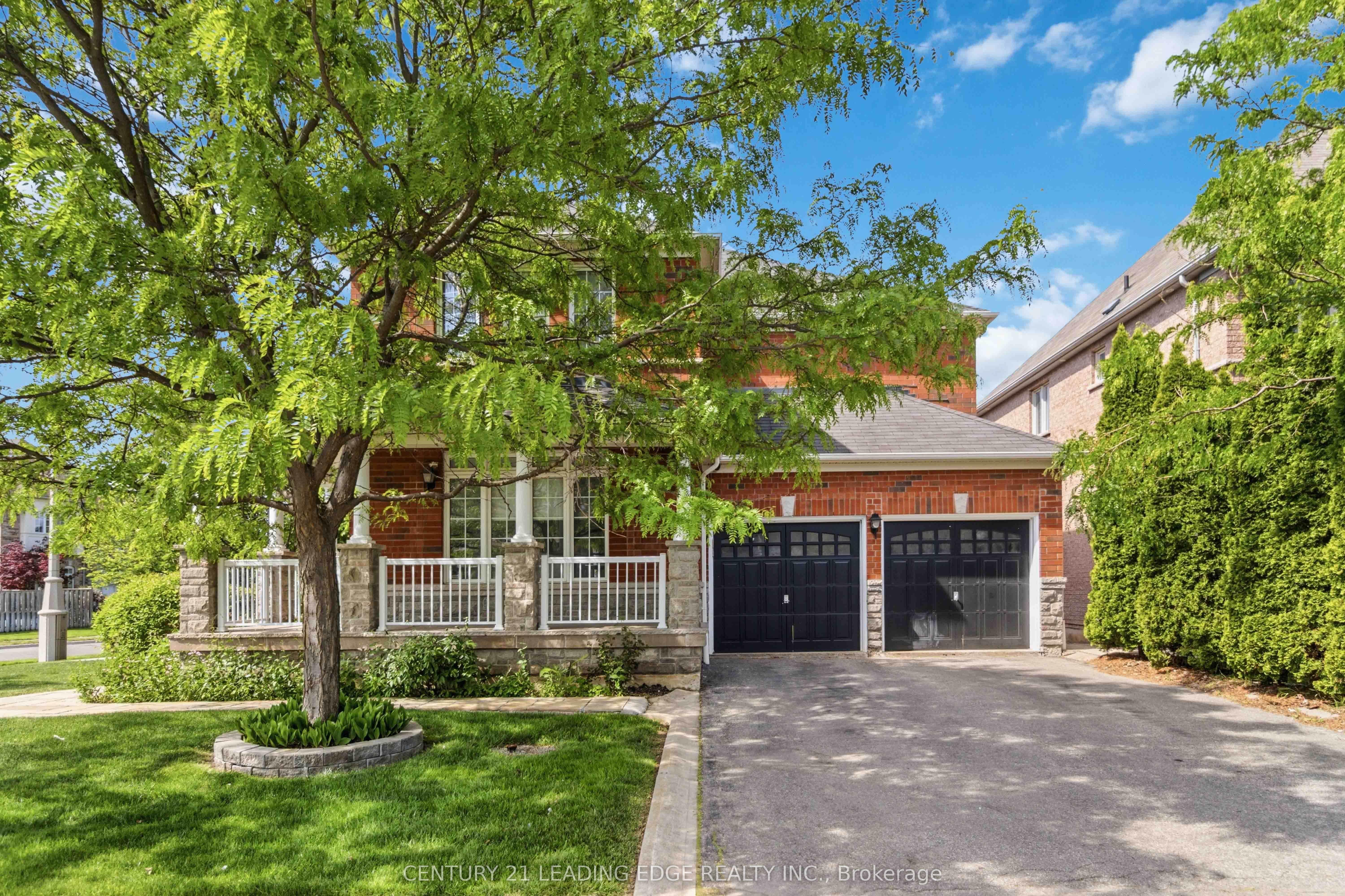26 Huntspoint Drive Property Photo 3