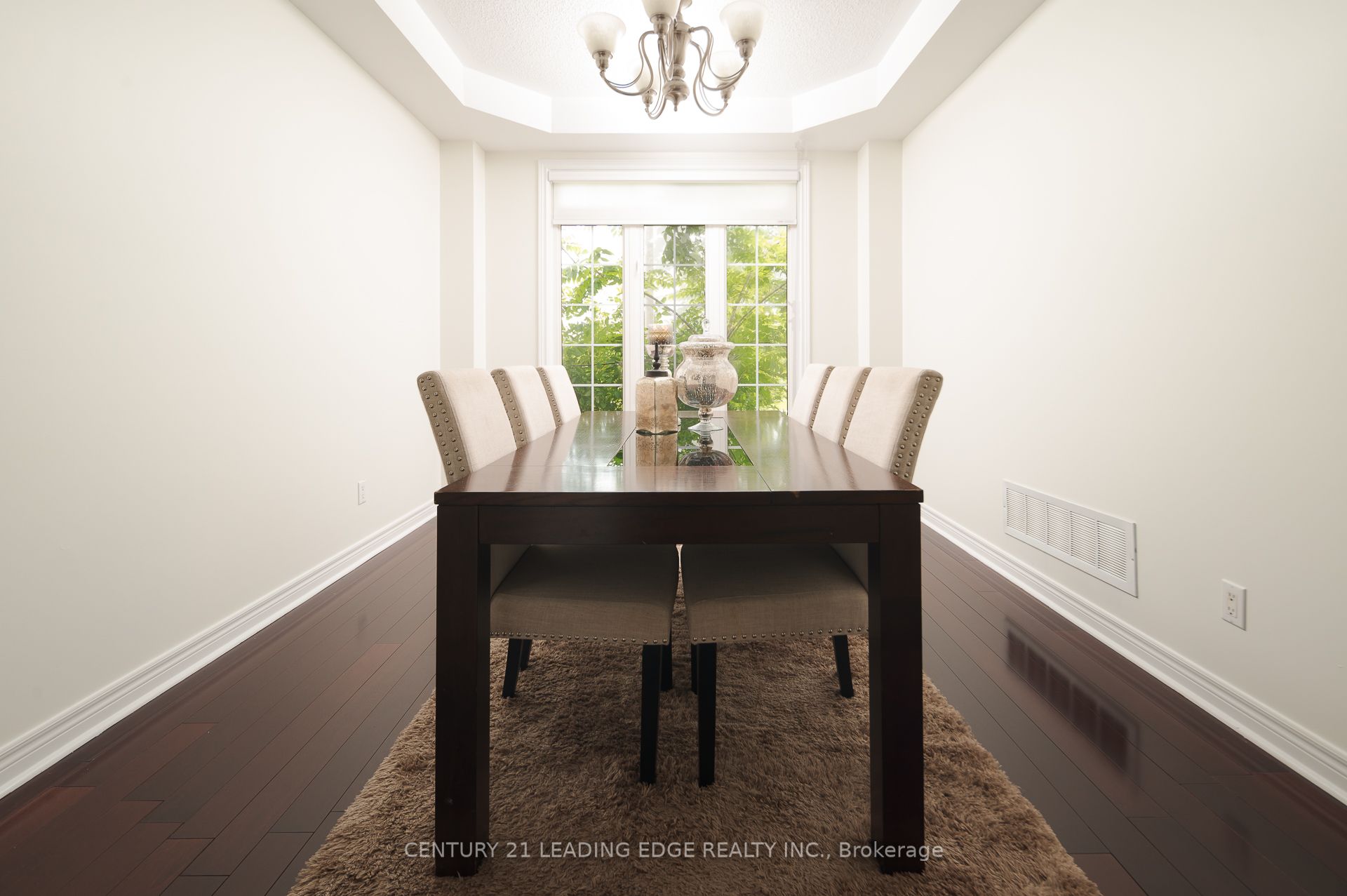 26 Huntspoint Drive Property Photo 6