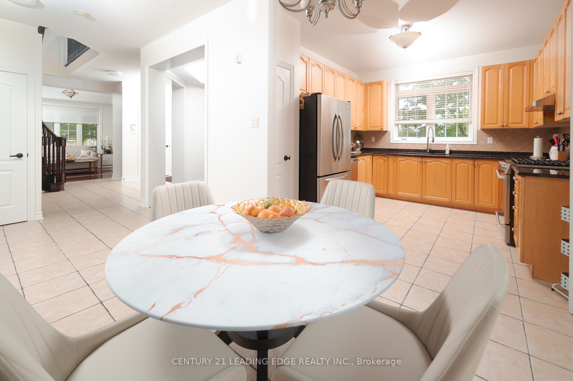 26 Huntspoint Drive Property Photo 10