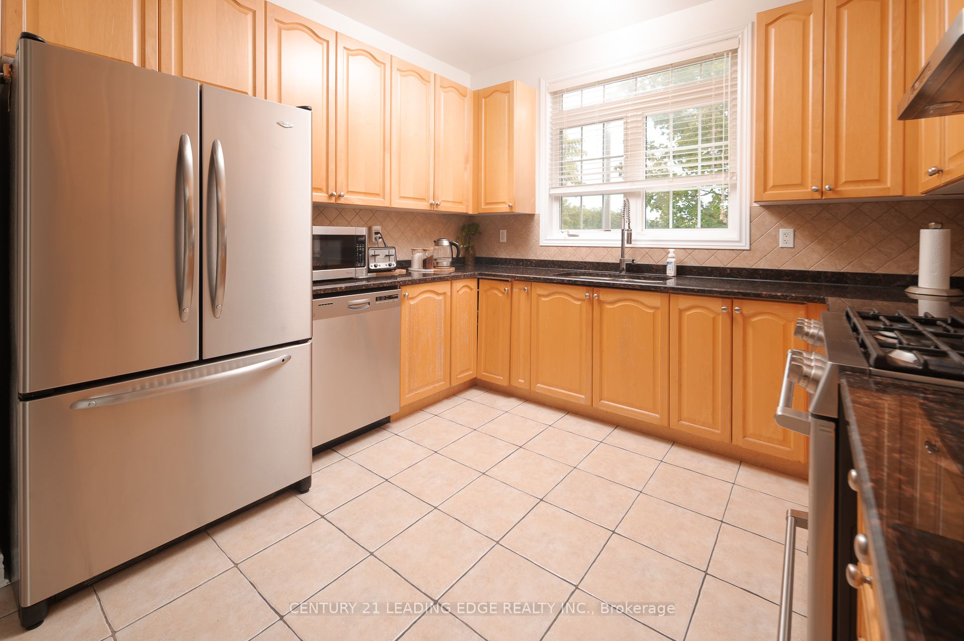26 Huntspoint Drive Property Photo 11