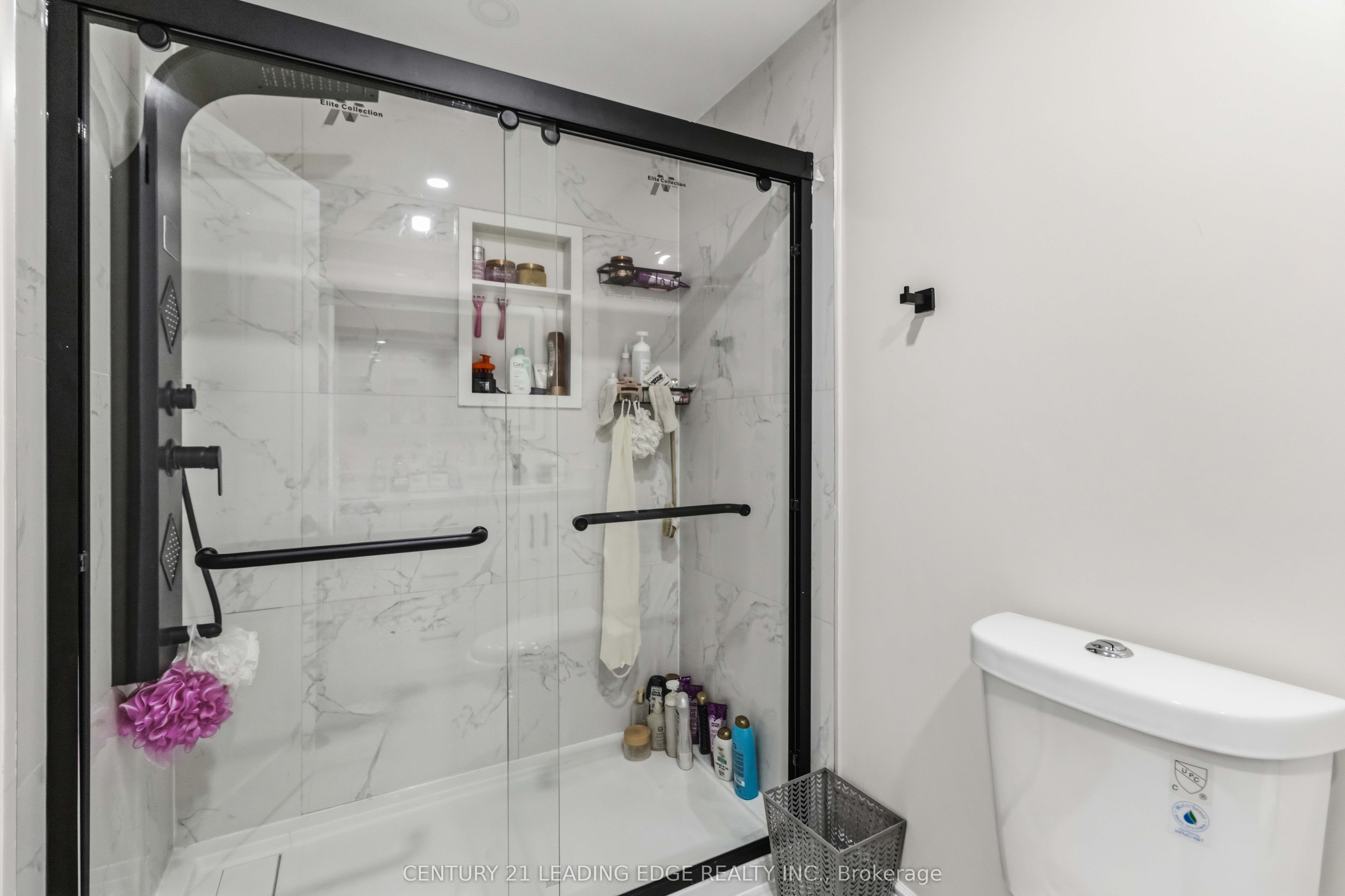 26 Huntspoint Drive Property Photo 39