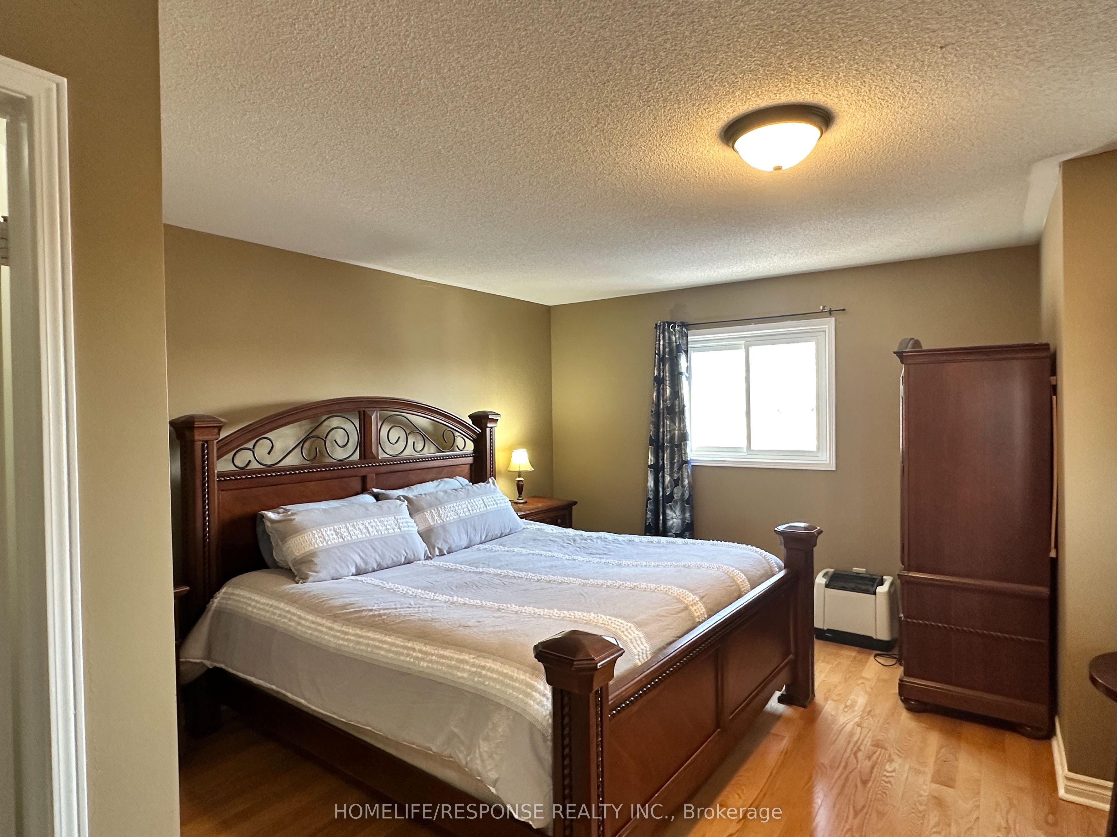 89 Ravenscliffe Court Property Photo 9