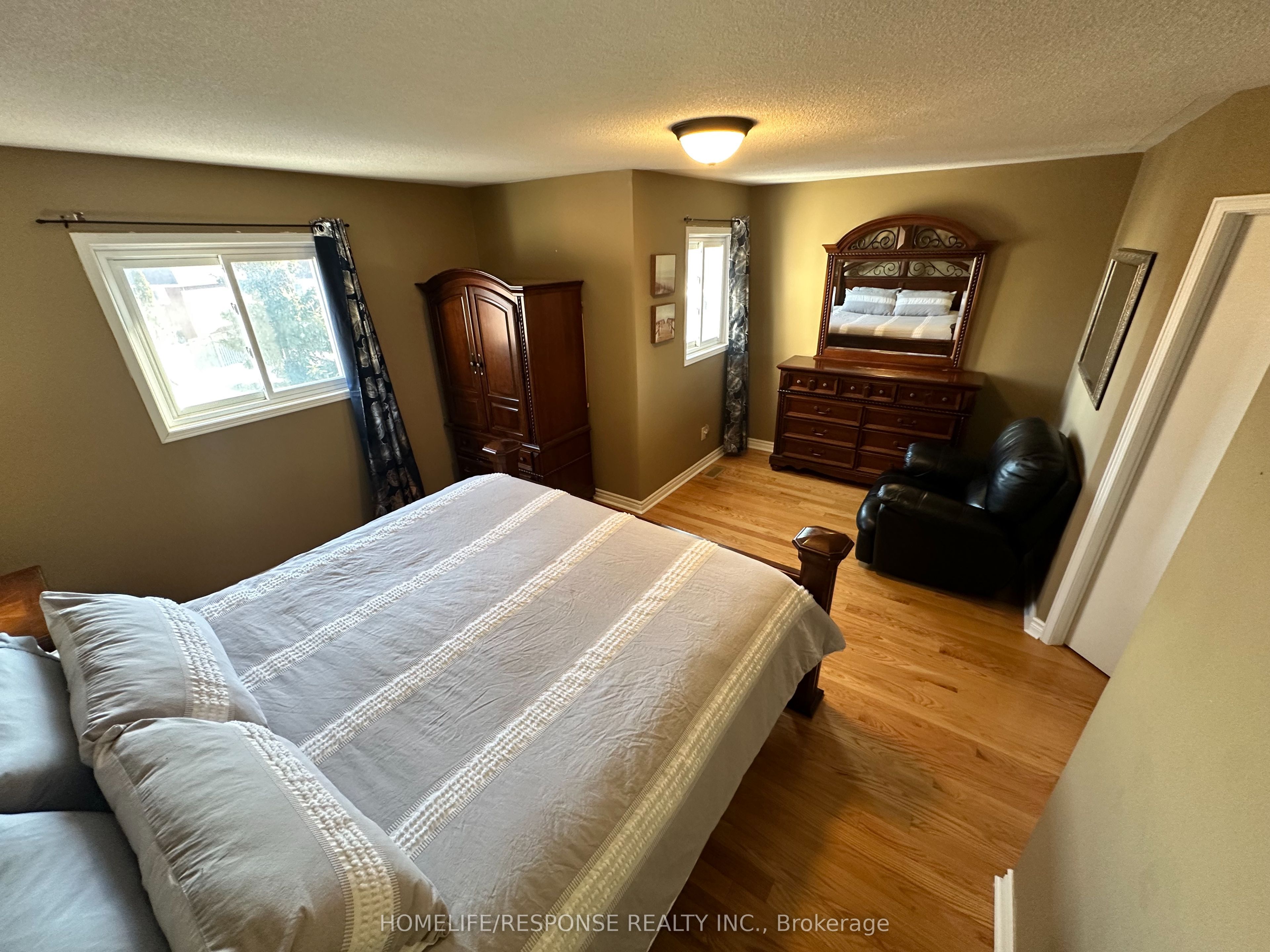 89 Ravenscliffe Court Property Photo 11