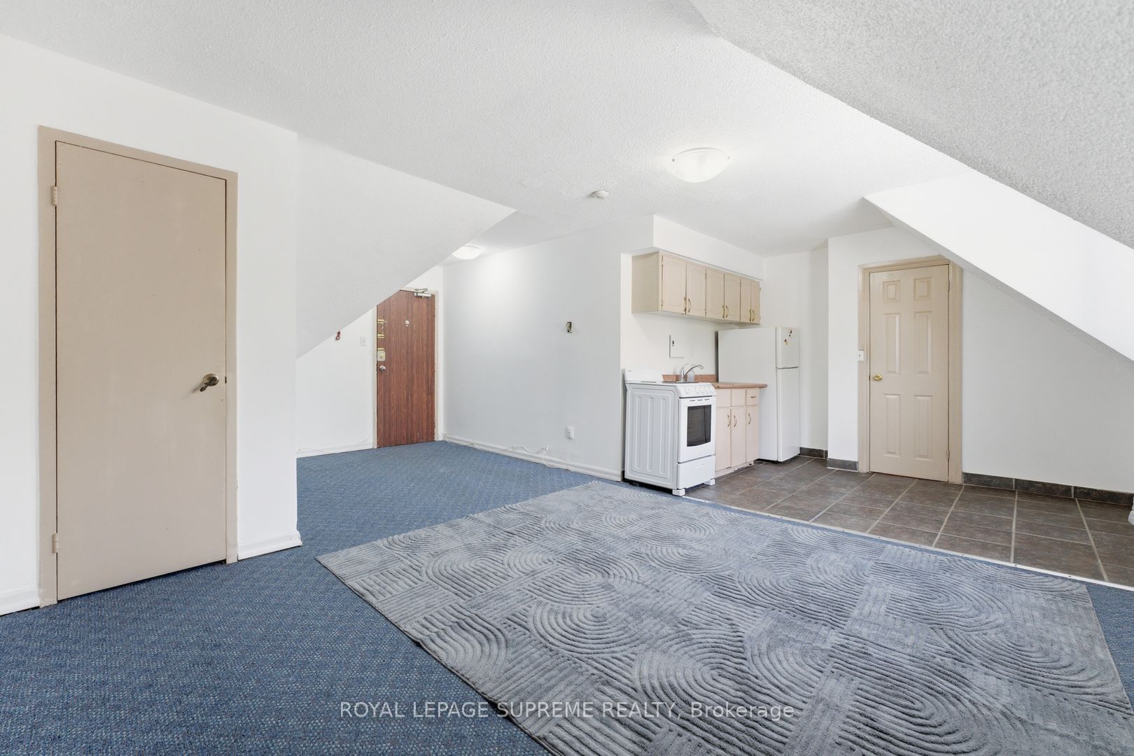 20 Maynard Avenue Property Photo 6