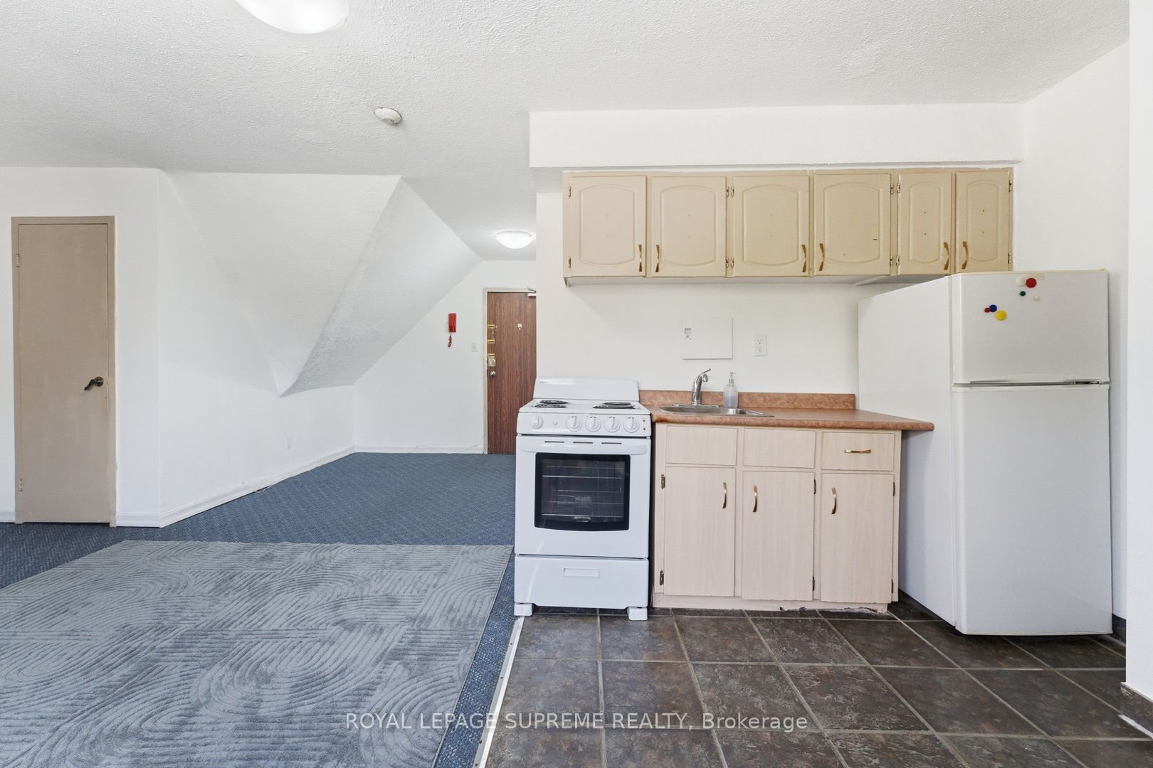 20 Maynard Avenue Property Photo 8