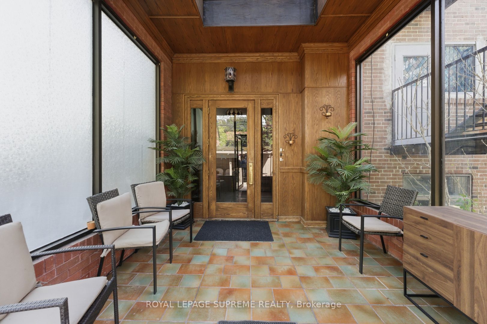 20 Maynard Avenue Property Photo 24