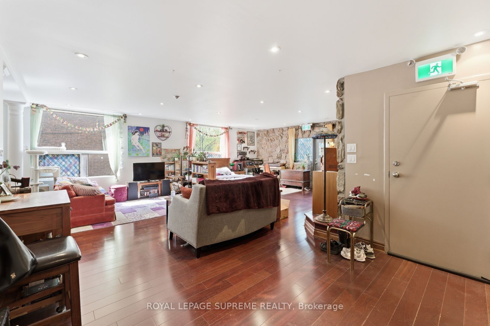 20 Maynard Avenue Property Photo 25