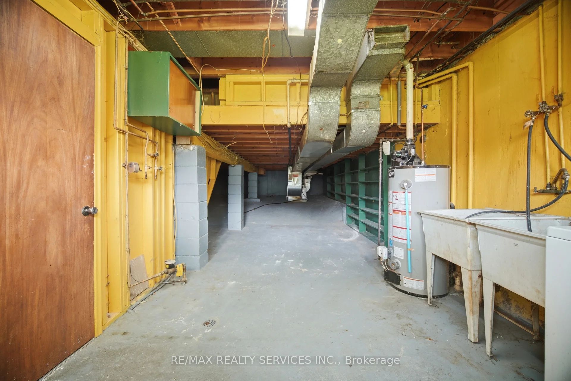 27 Hadrina Street Property Photo 45