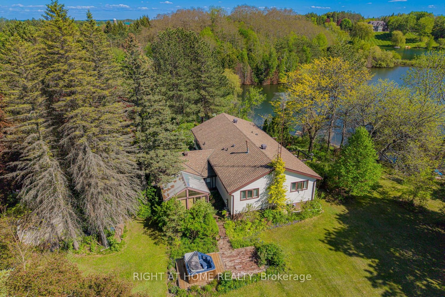 16140 Mount Hope Road Property Photo 2