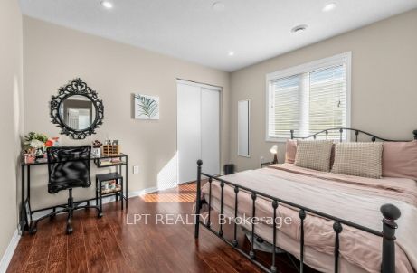 170 Fennamore Terrace Property Photo 10