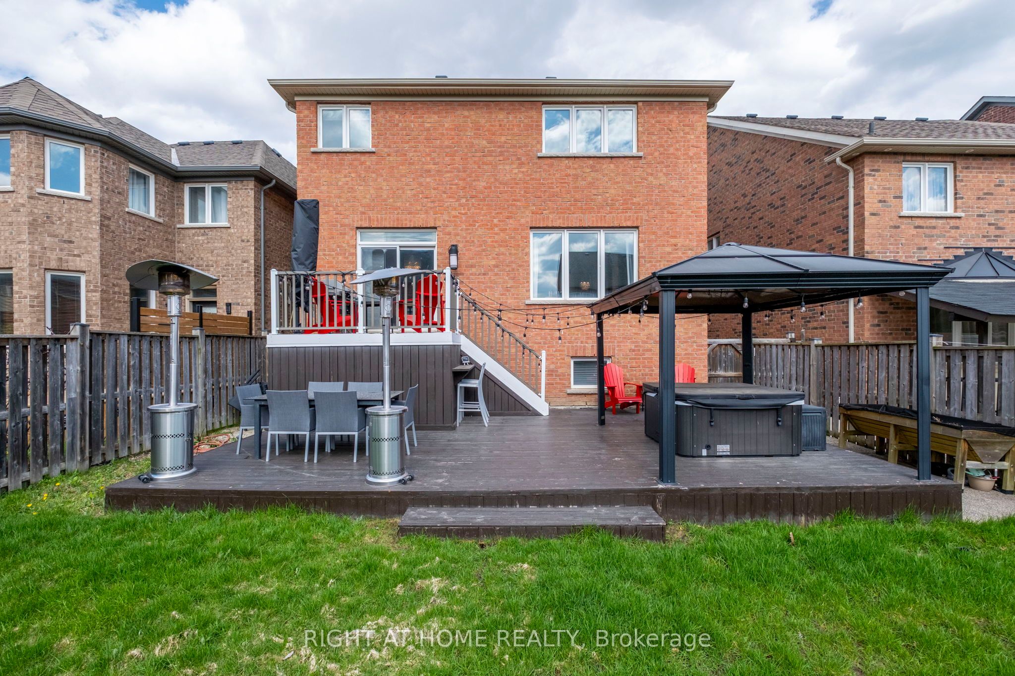 10 Learmont Avenue Property Photo 32