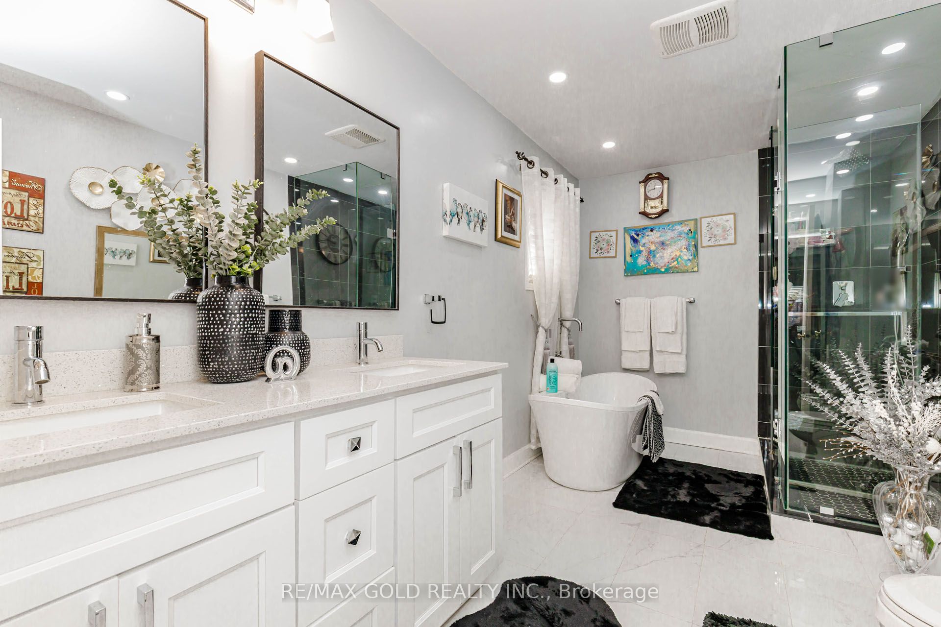 103 Vivians Crescent Property Photo 24
