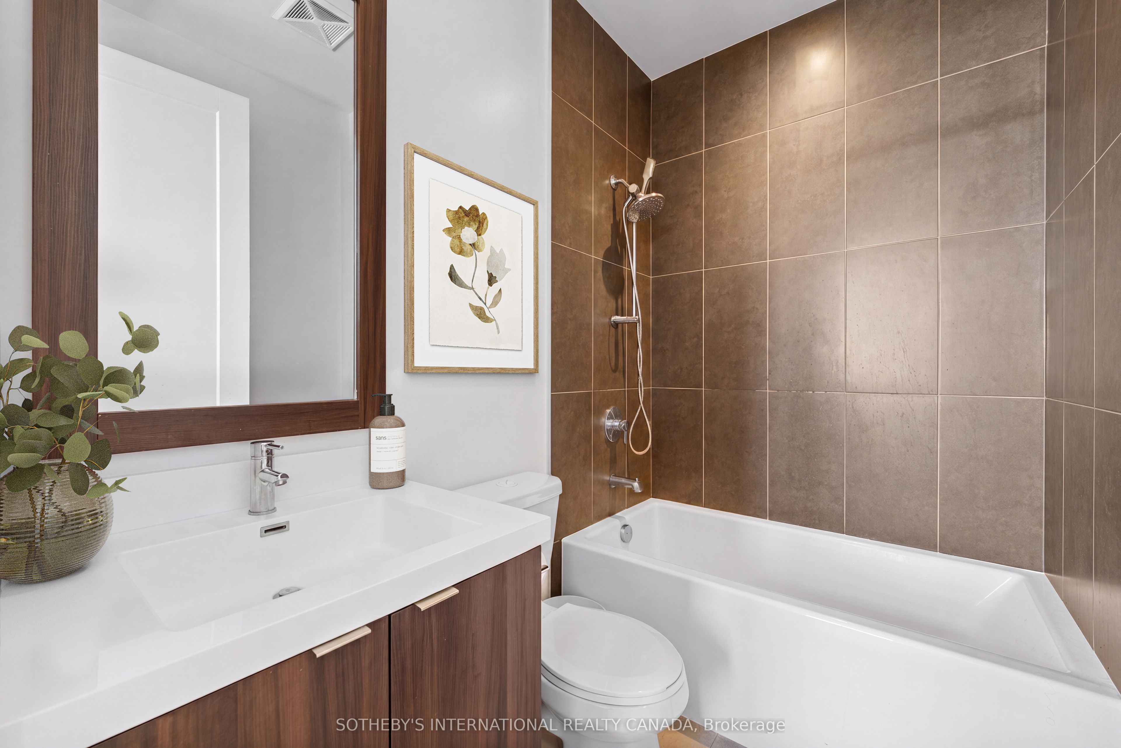 9 Mabelle Avenue Ph 22 Property Photo 9