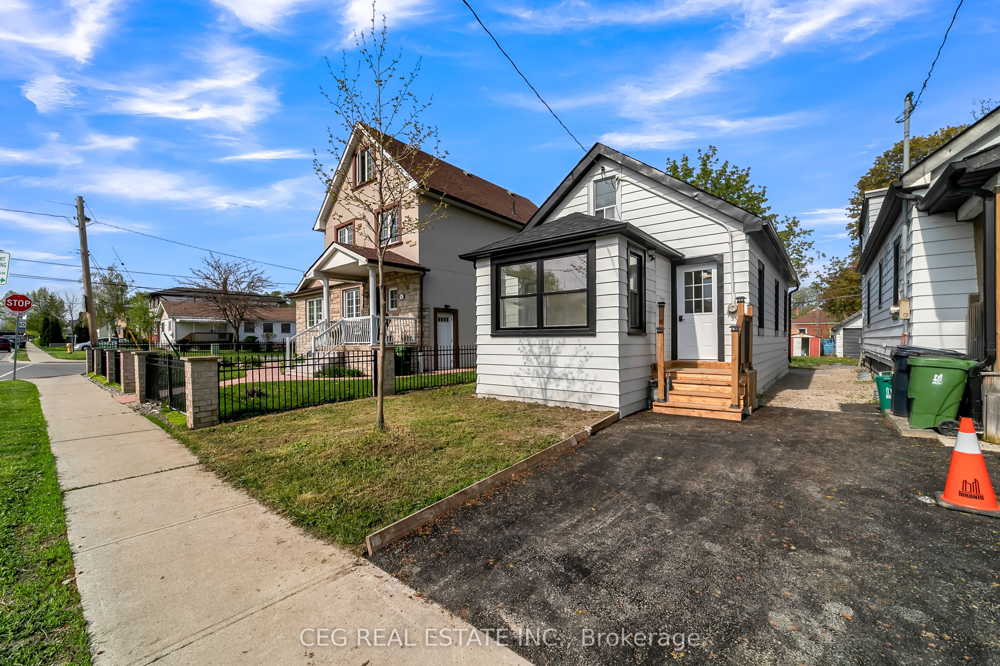 53 Twenty Fourth Street N Property Photo 4