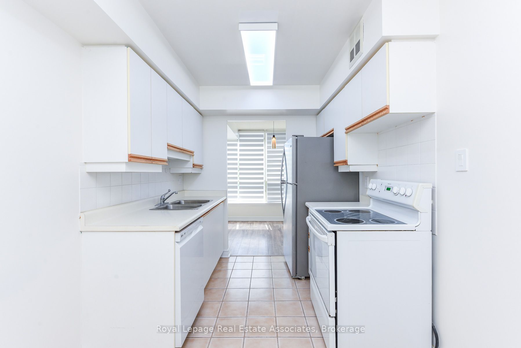 55 Elm Drive W 501 Property Photo 10