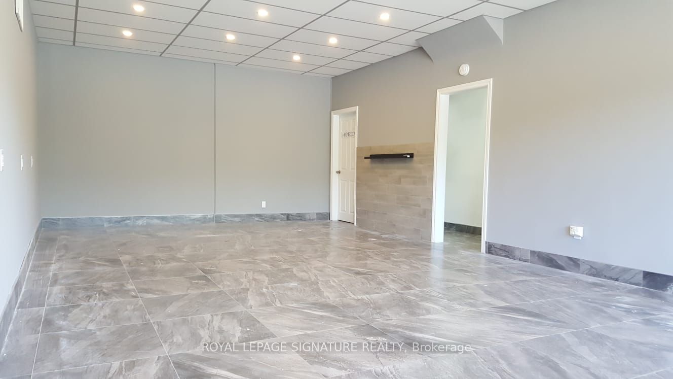 3775 Lake Shore Boulevard W Property Photo 4