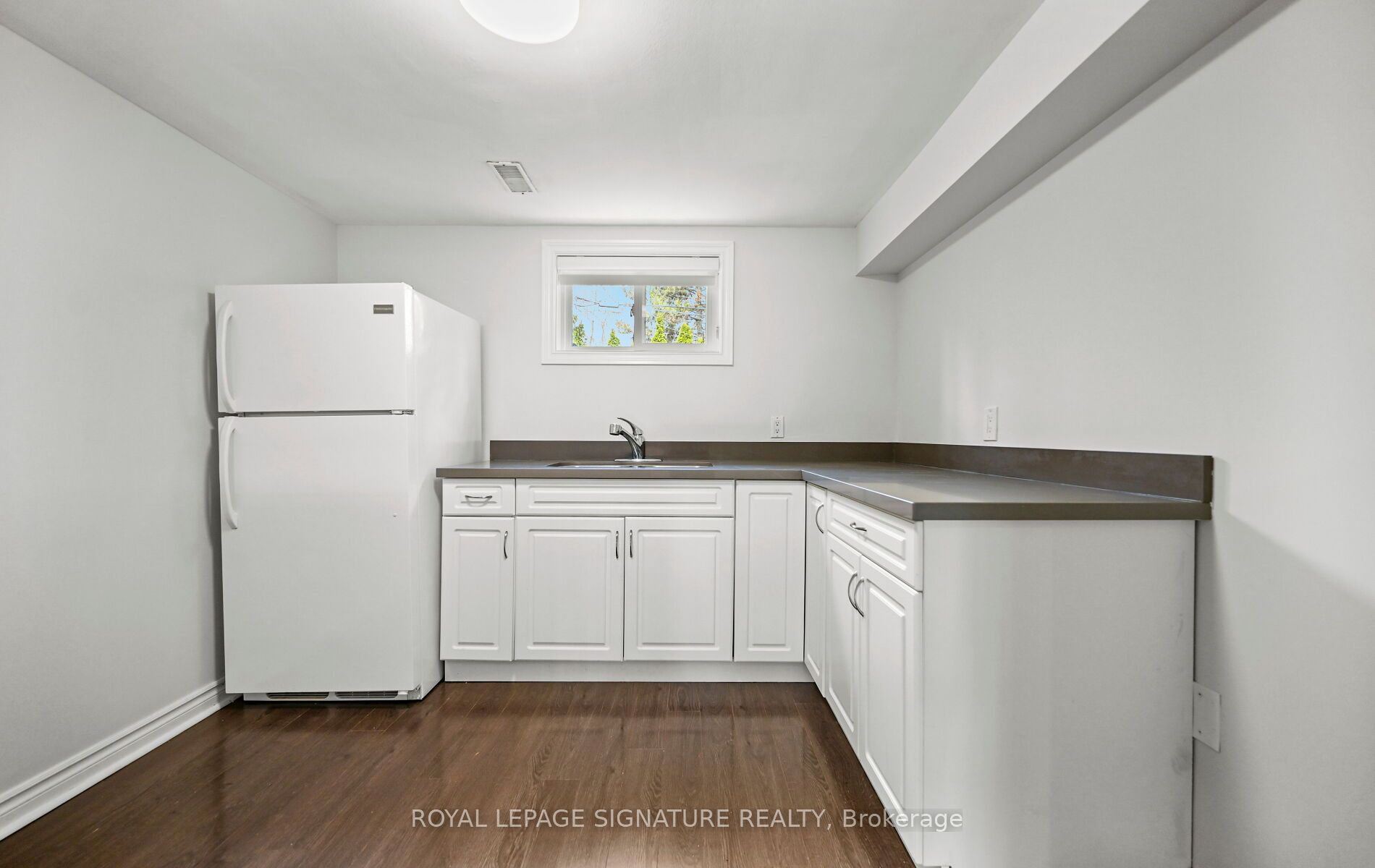 1207 Pinegrove Road Property Photo 20
