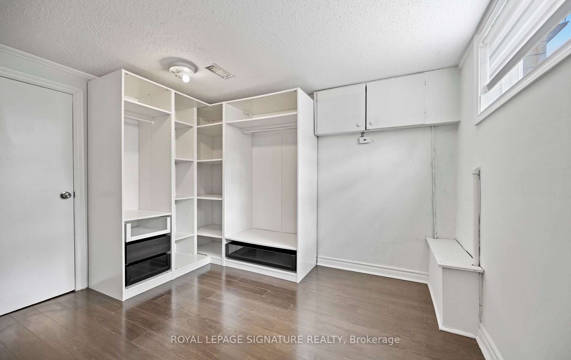 1207 Pinegrove Road Property Photo 22