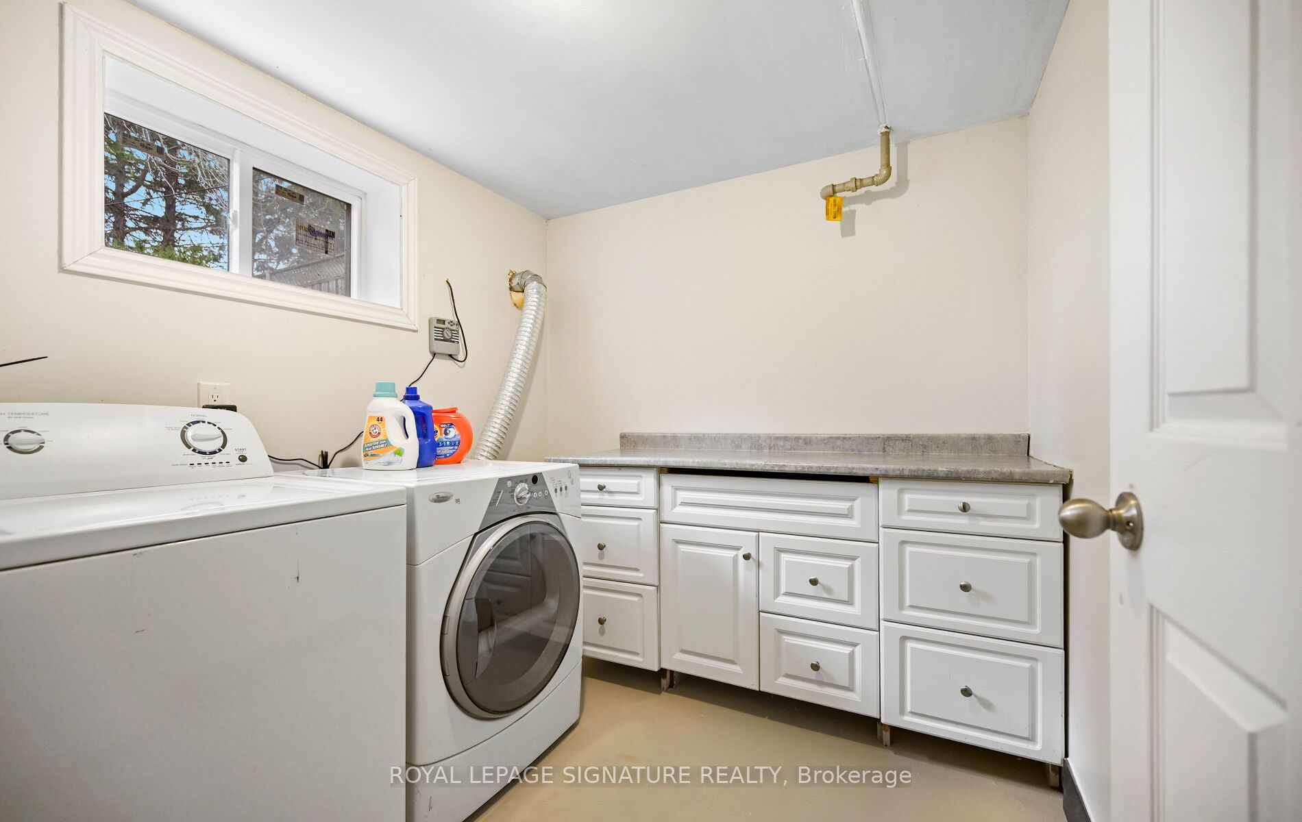1207 Pinegrove Road Property Photo 25