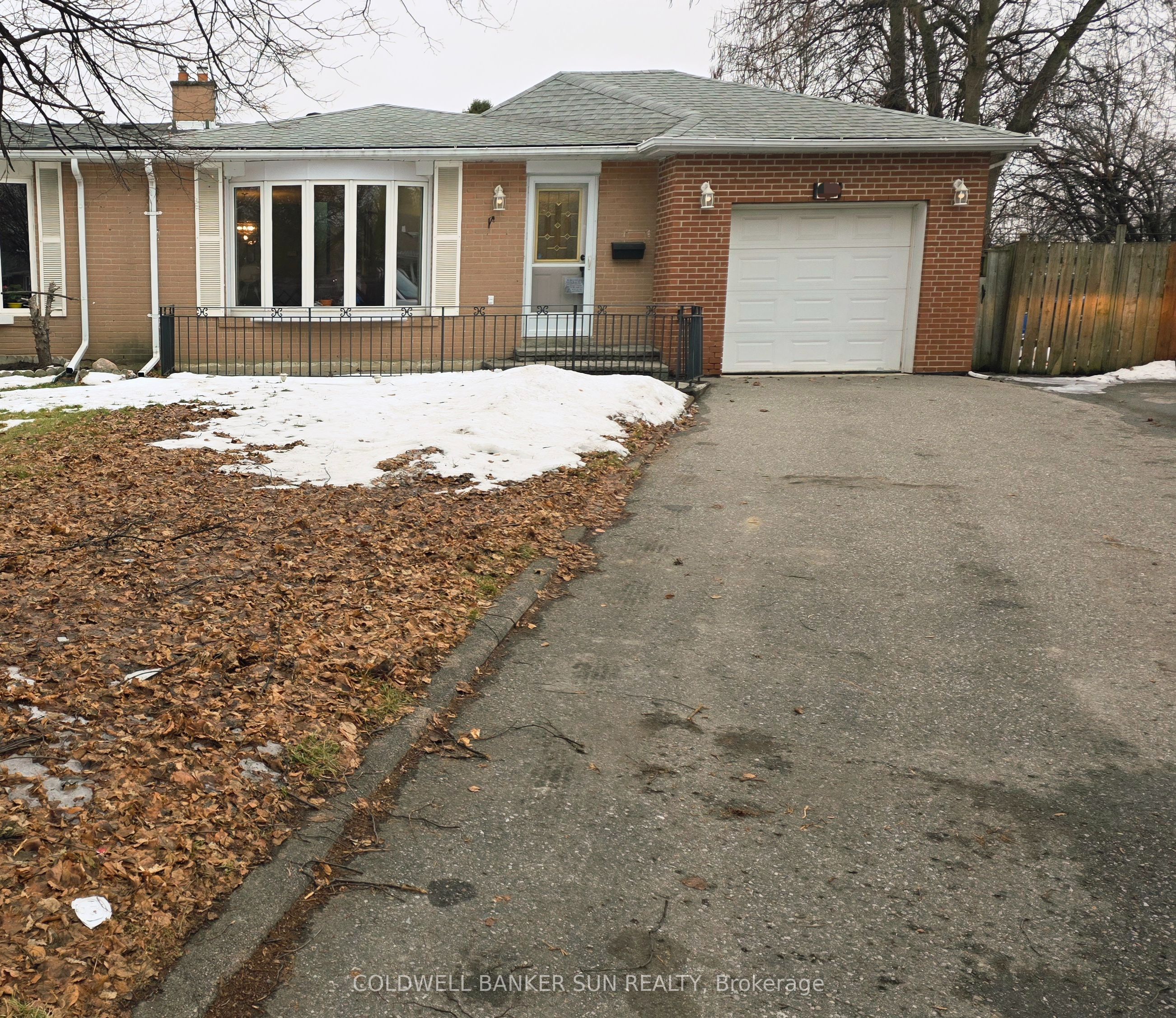 23 Brookdale Crescent Property Photo 1