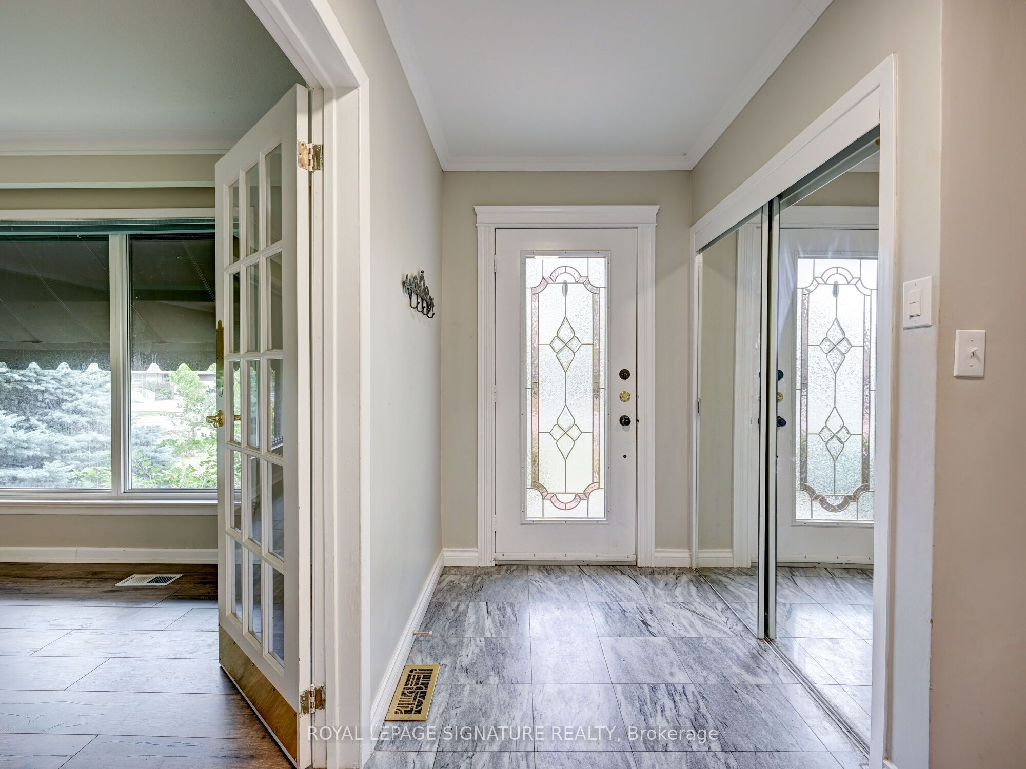 251 Third Line Property Photo 3