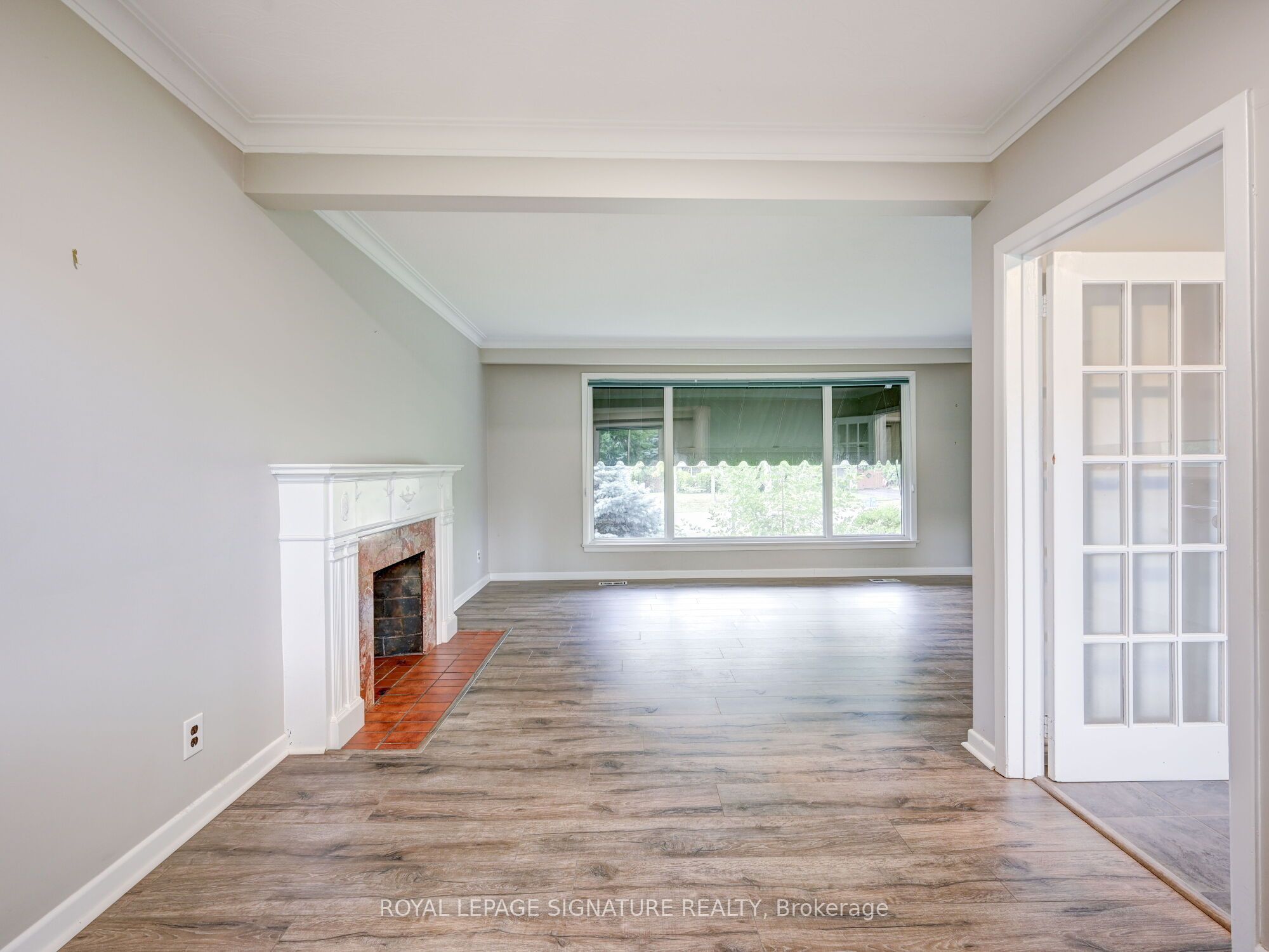 251 Third Line Property Photo 9