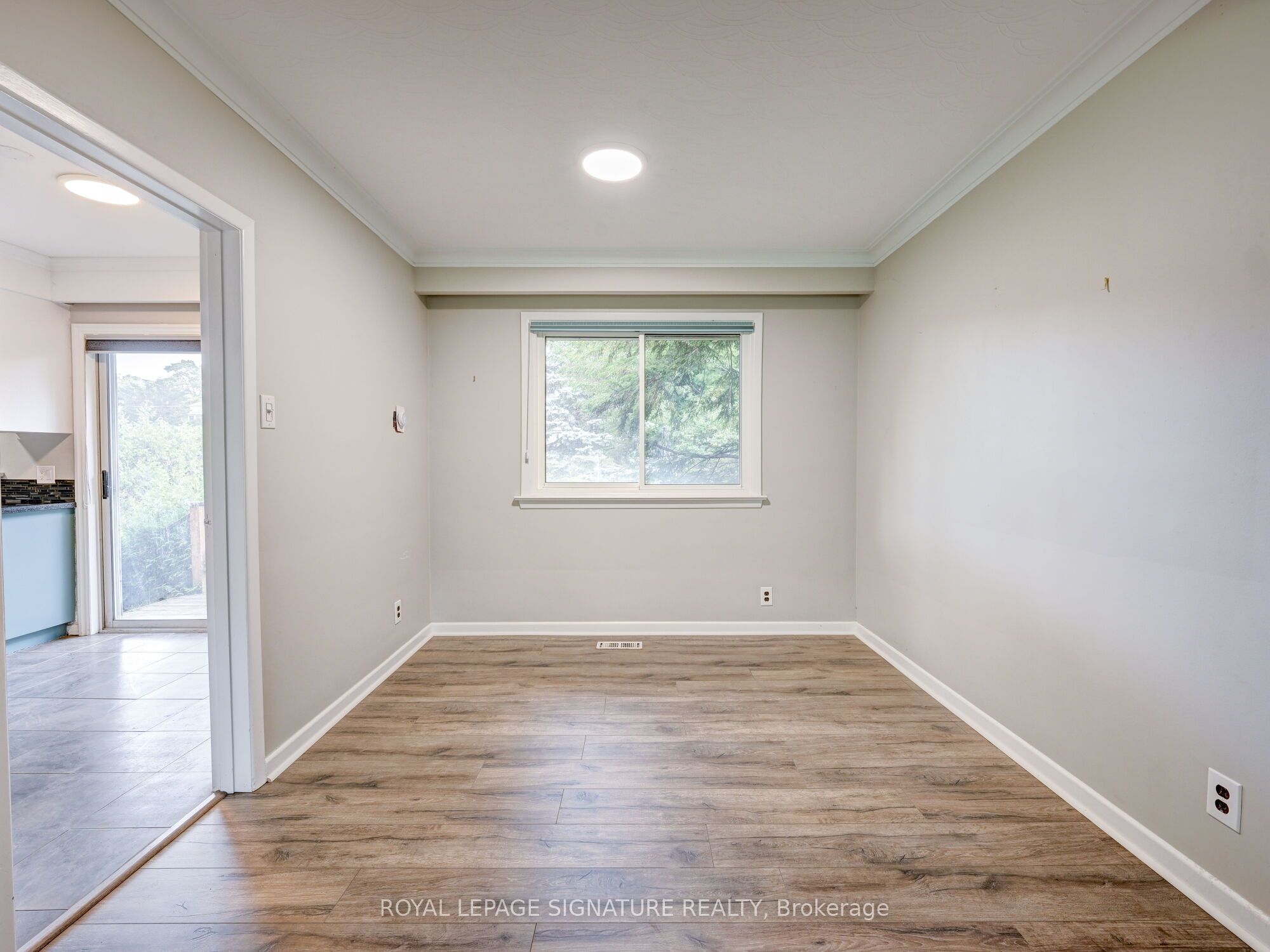 251 Third Line Property Photo 10