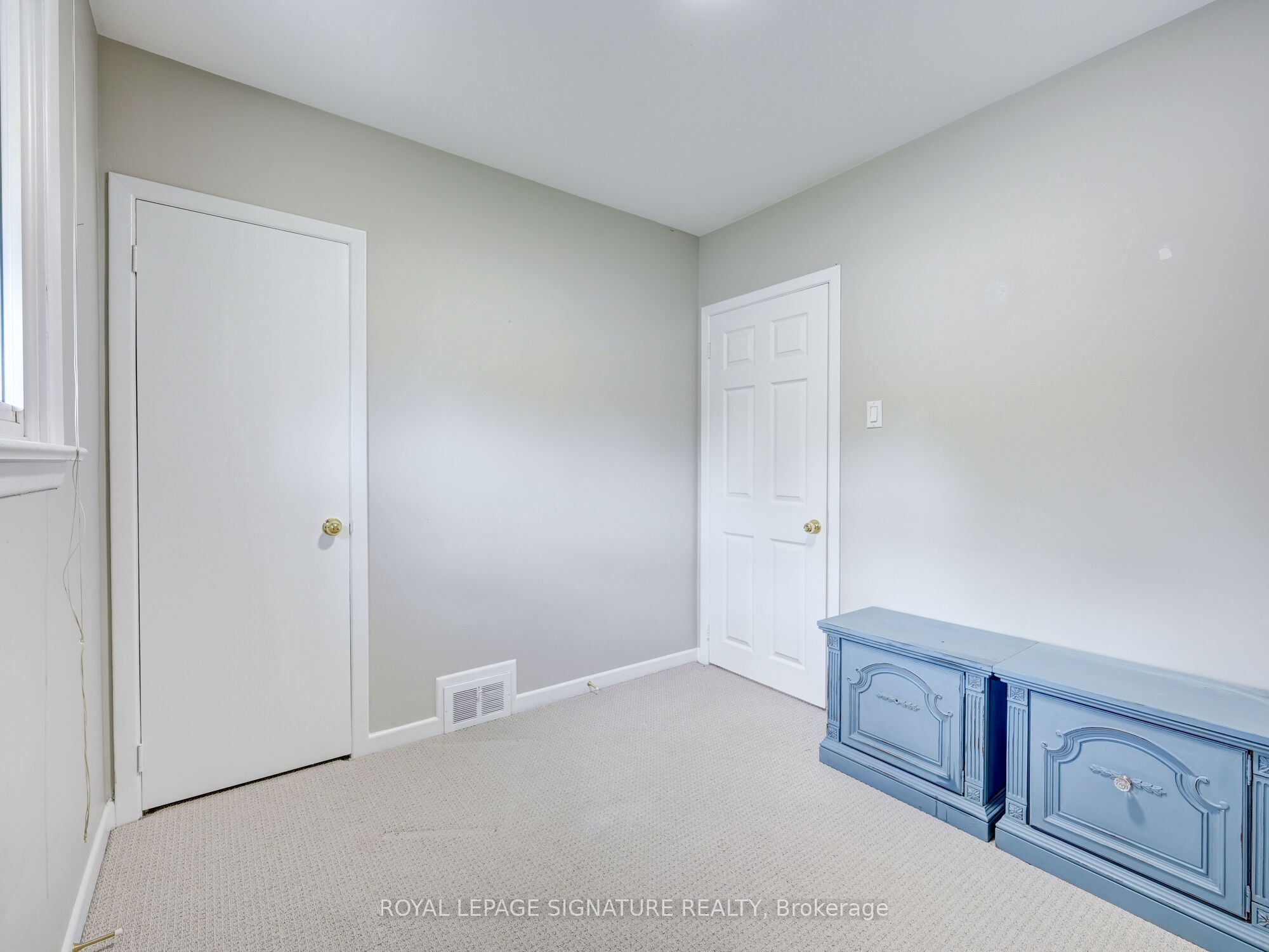 251 Third Line Property Photo 21