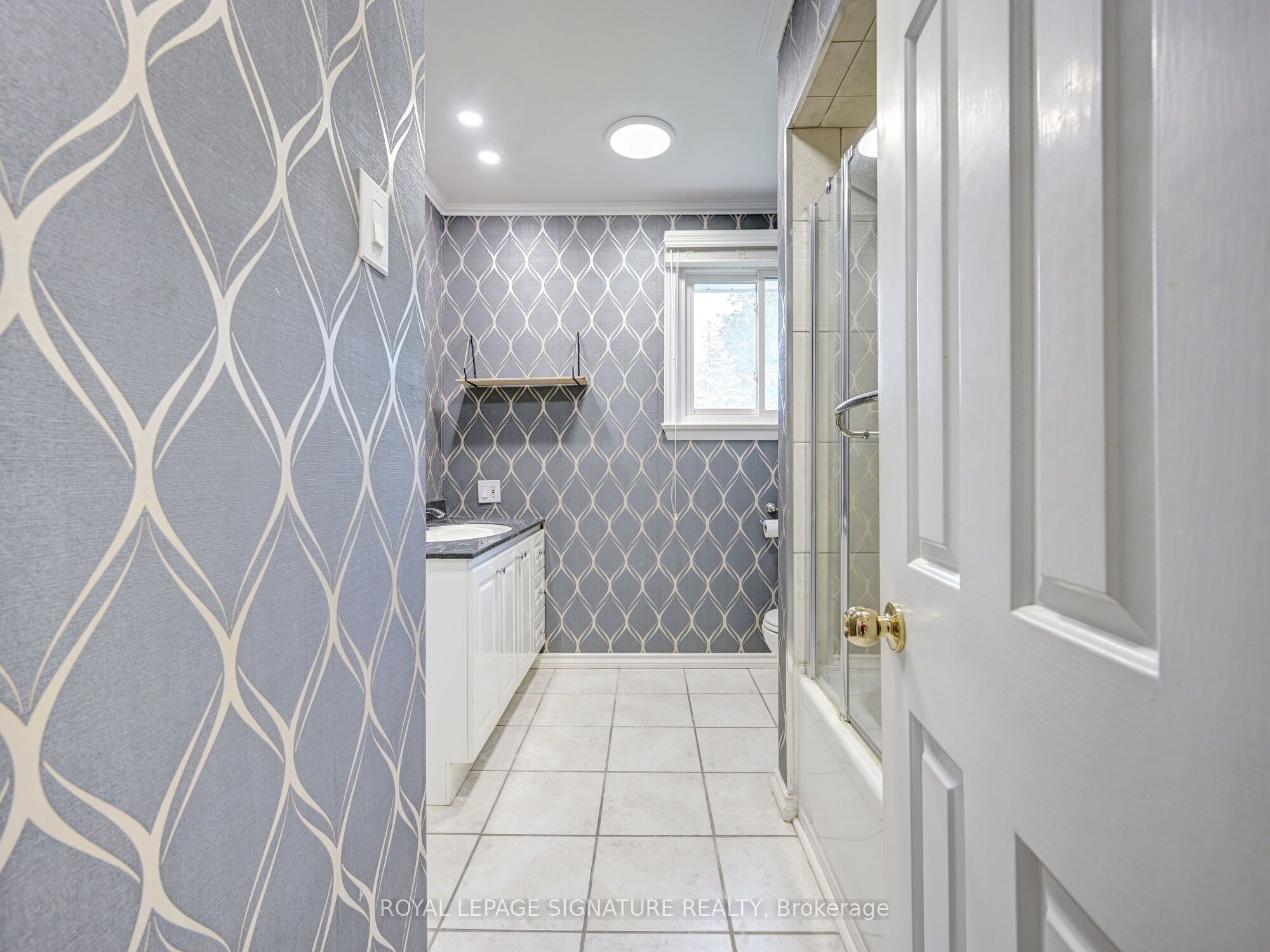 251 Third Line Property Photo 26