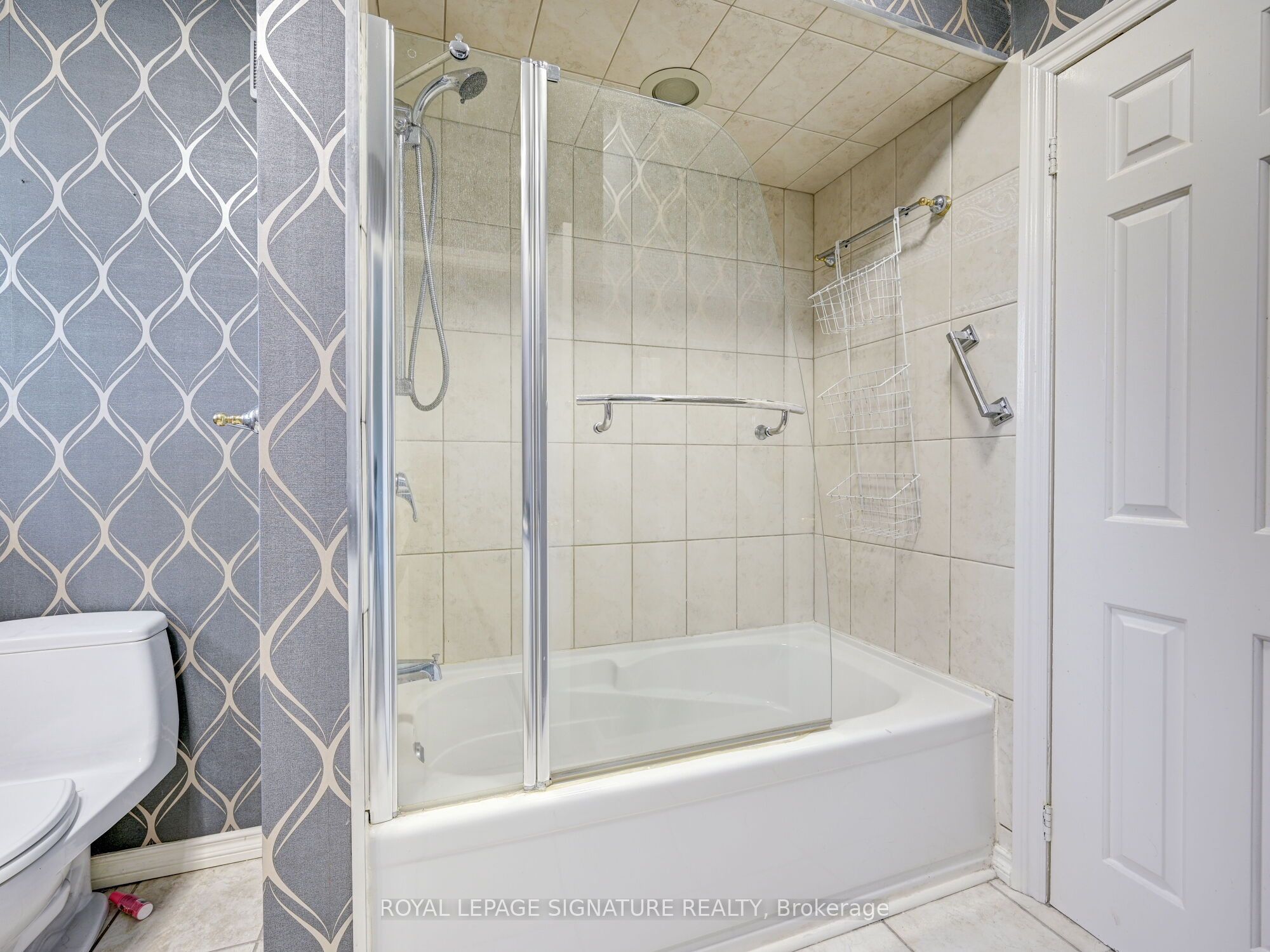 251 Third Line Property Photo 28