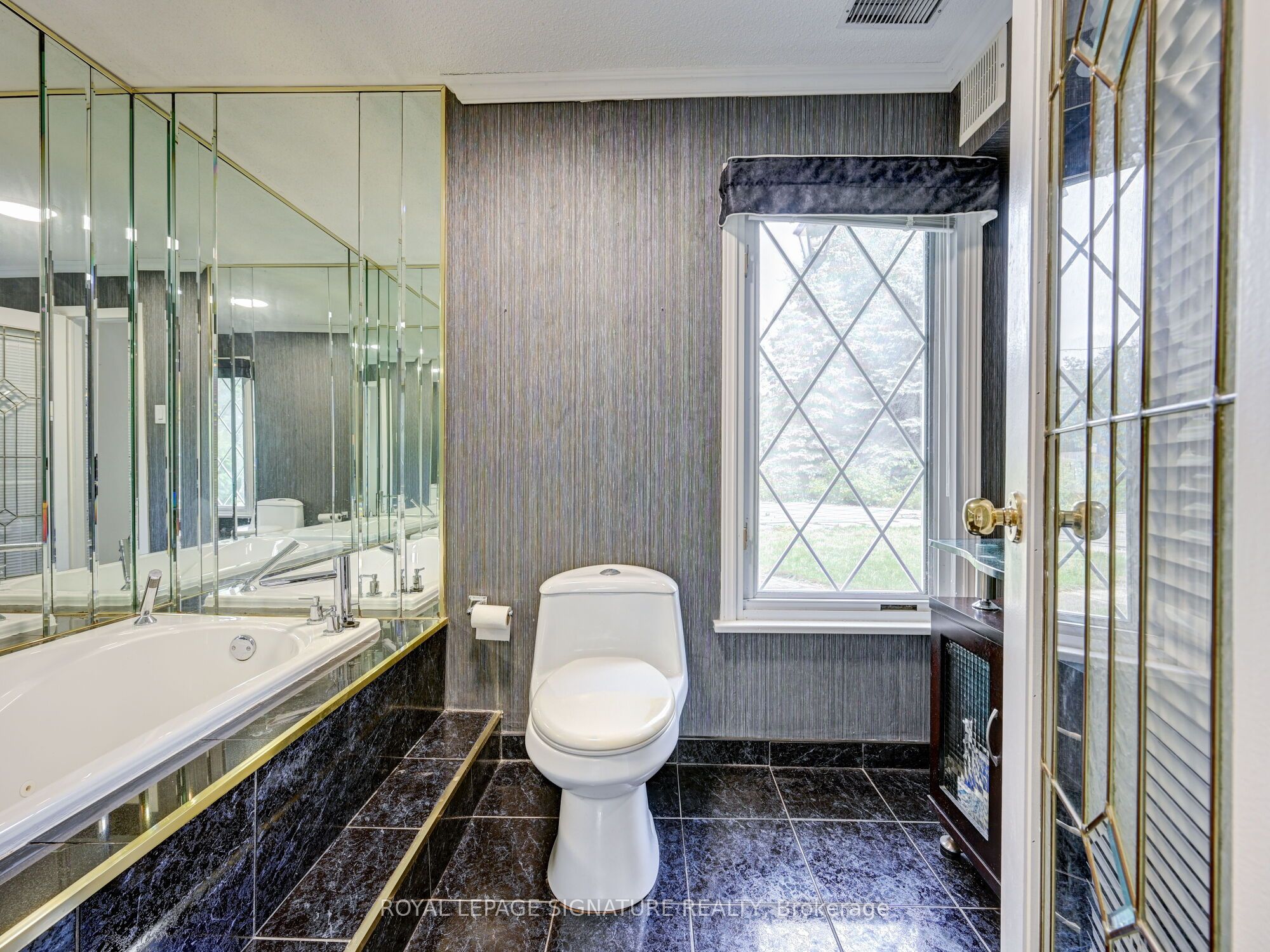 251 Third Line Property Photo 40