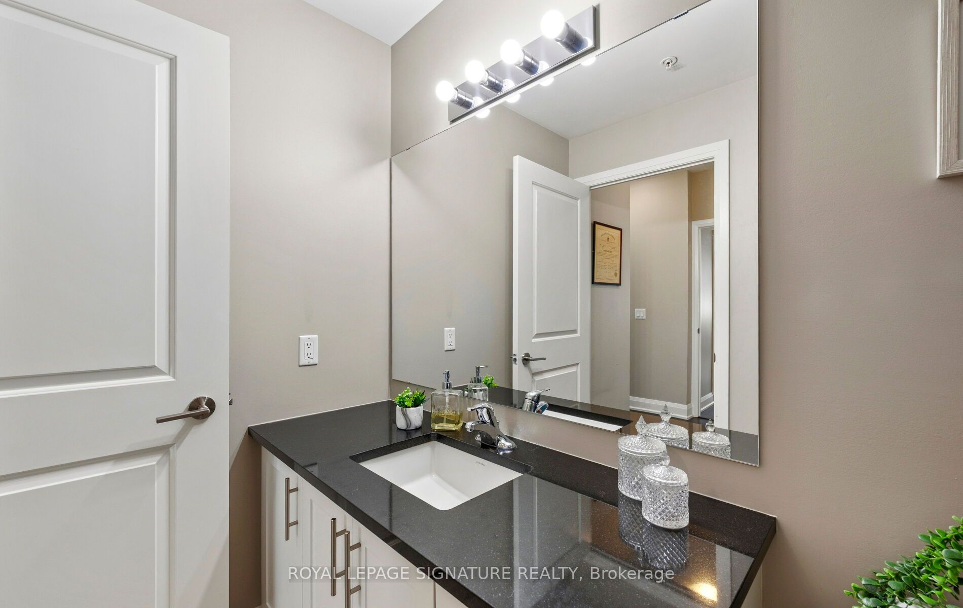 55 Yorkland Boulevard Ph1202 Property Photo 27