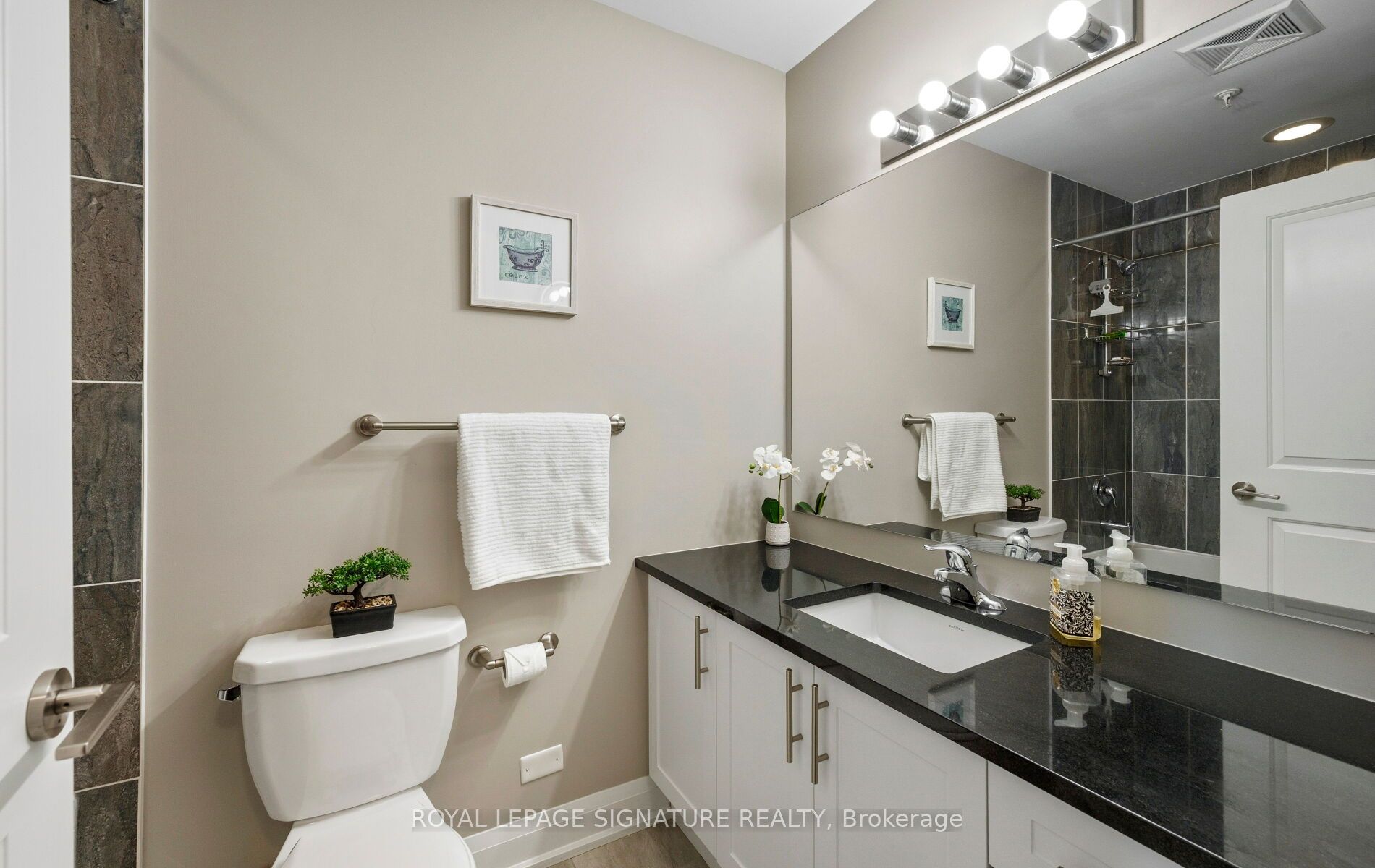 55 Yorkland Boulevard Ph1202 Property Photo 32