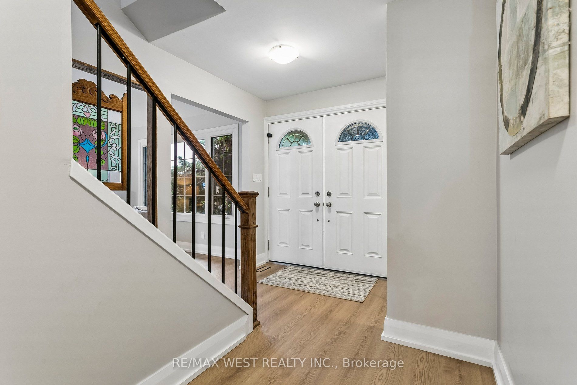 563 Joyce Boulevard Property Photo 4