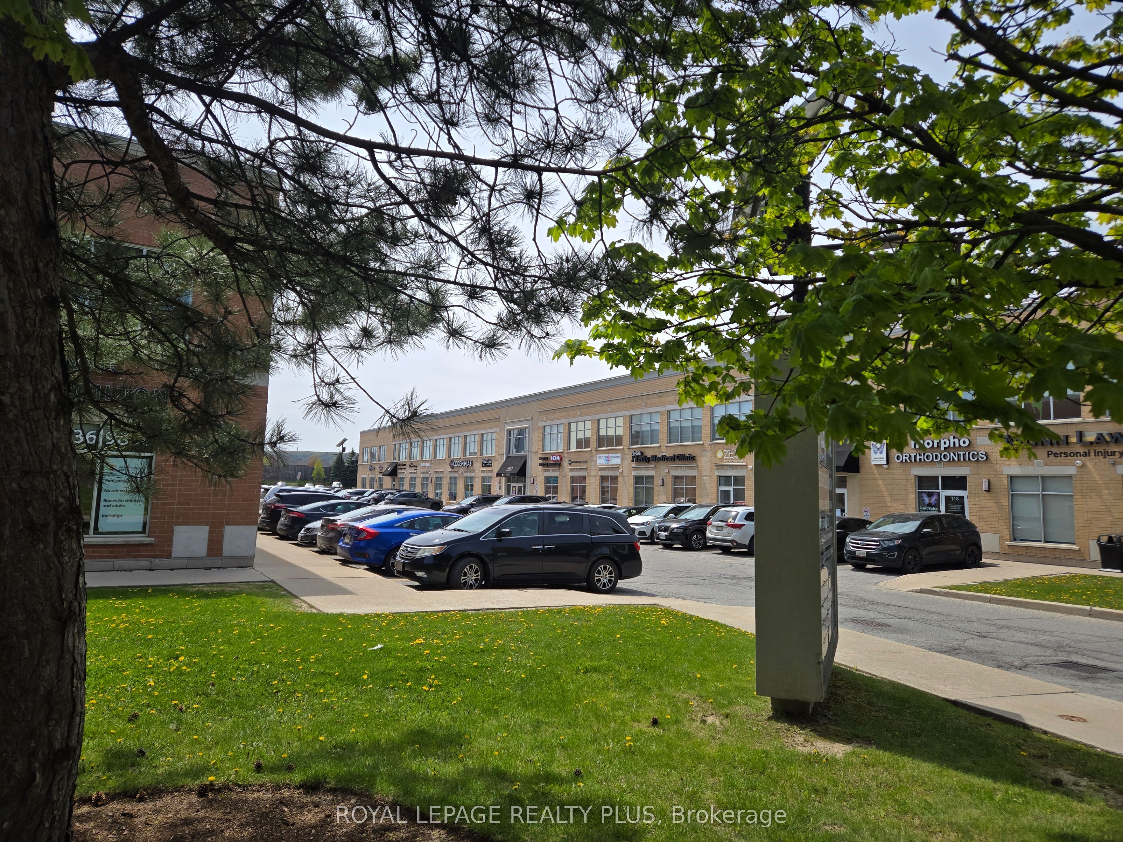 330 Bronte Street S 105 Property Photo 2