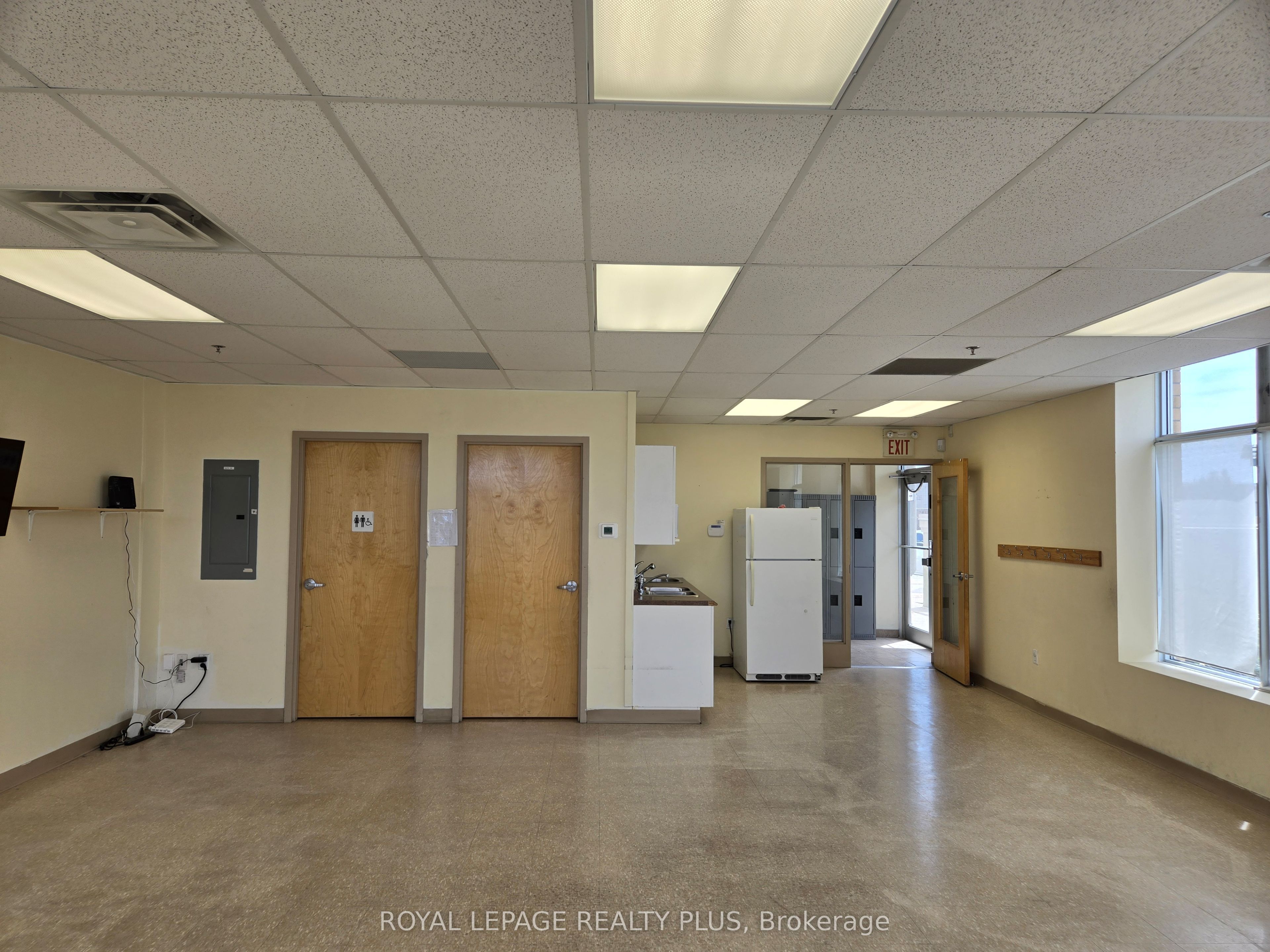 330 Bronte Street S 105 Property Photo 12