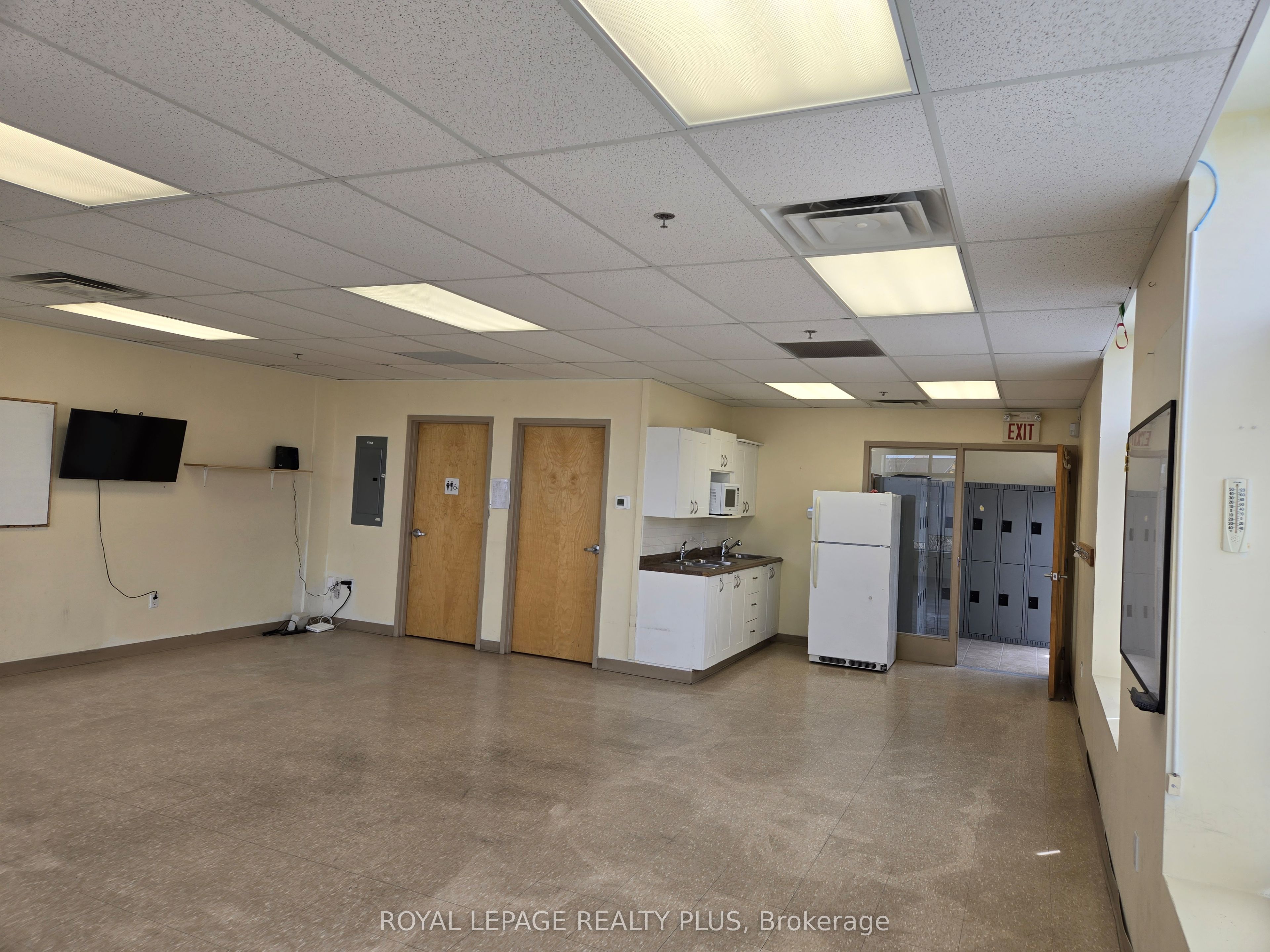 330 Bronte Street S 105 Property Photo 14